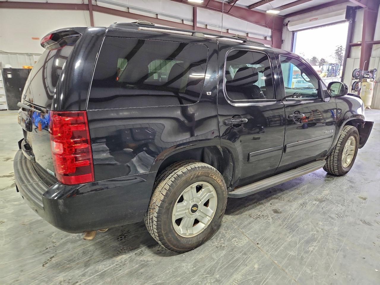 2012 Chevrolet Tahoe Black vin: 1GNSCBE03CR105207