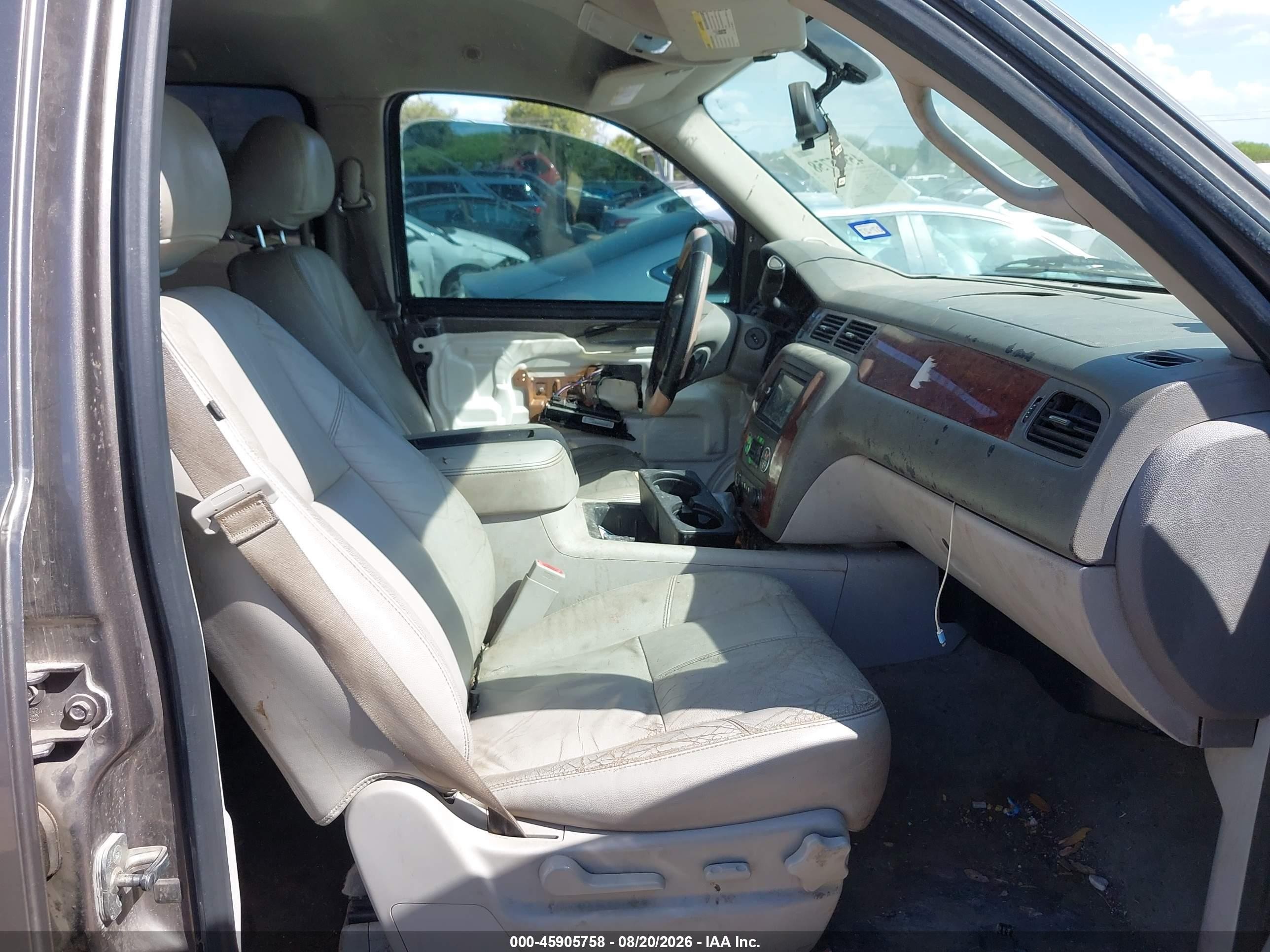 2013 Chevrolet Tahoe Lt Brown vin: 1GNSCBE03DR295480