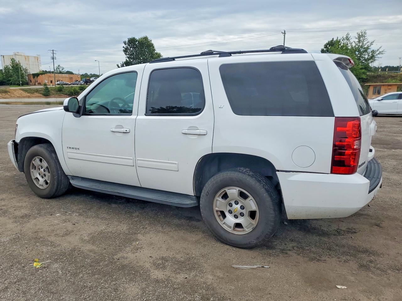 2013 Chevrolet Tahoe C1500 Lt White vin: 1GNSCBE03DR312455