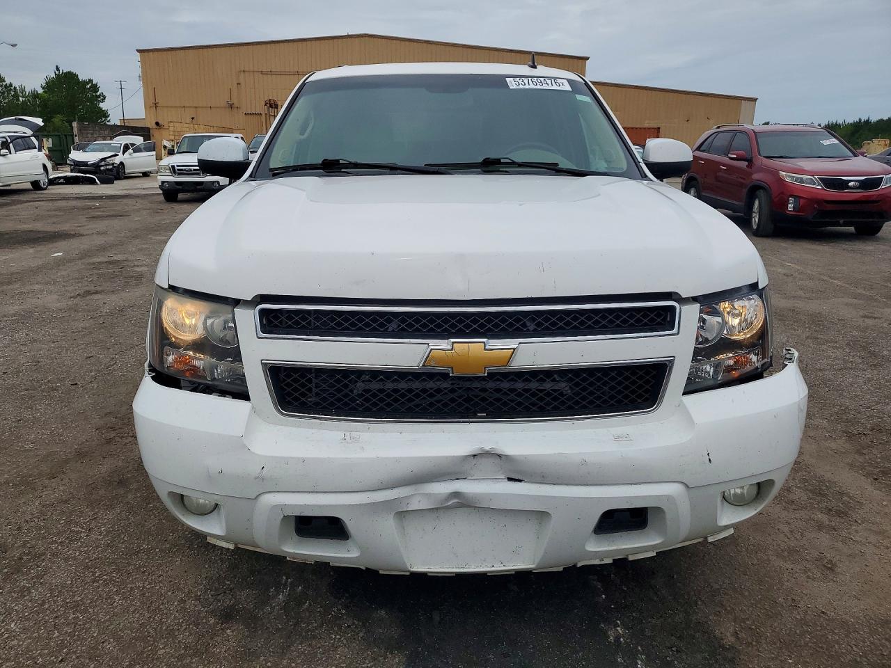 2013 Chevrolet Tahoe C1500 Lt White vin: 1GNSCBE03DR312455