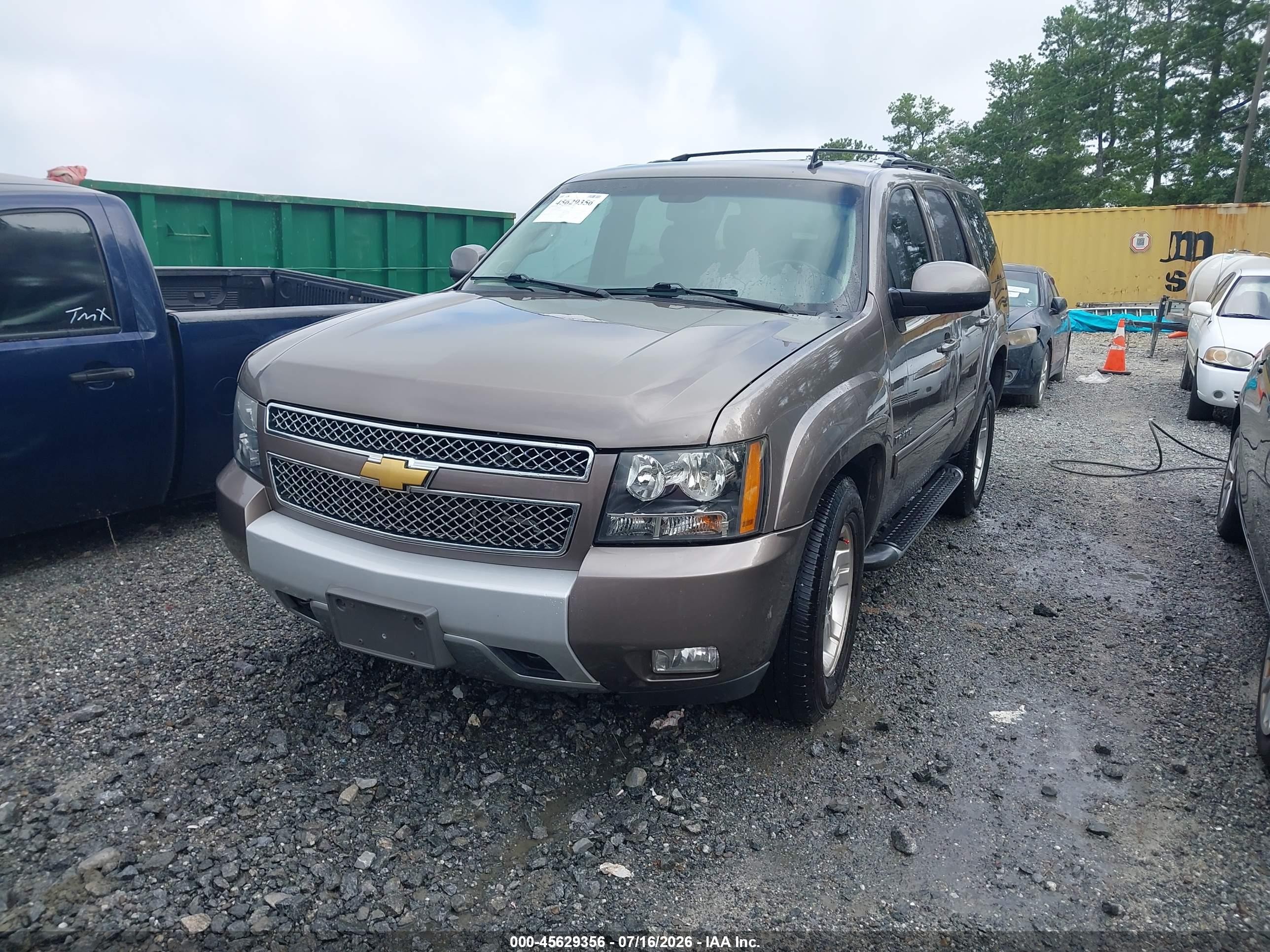 2013 Chevrolet Tahoe Lt Gray vin: 1GNSCBE03DR325738