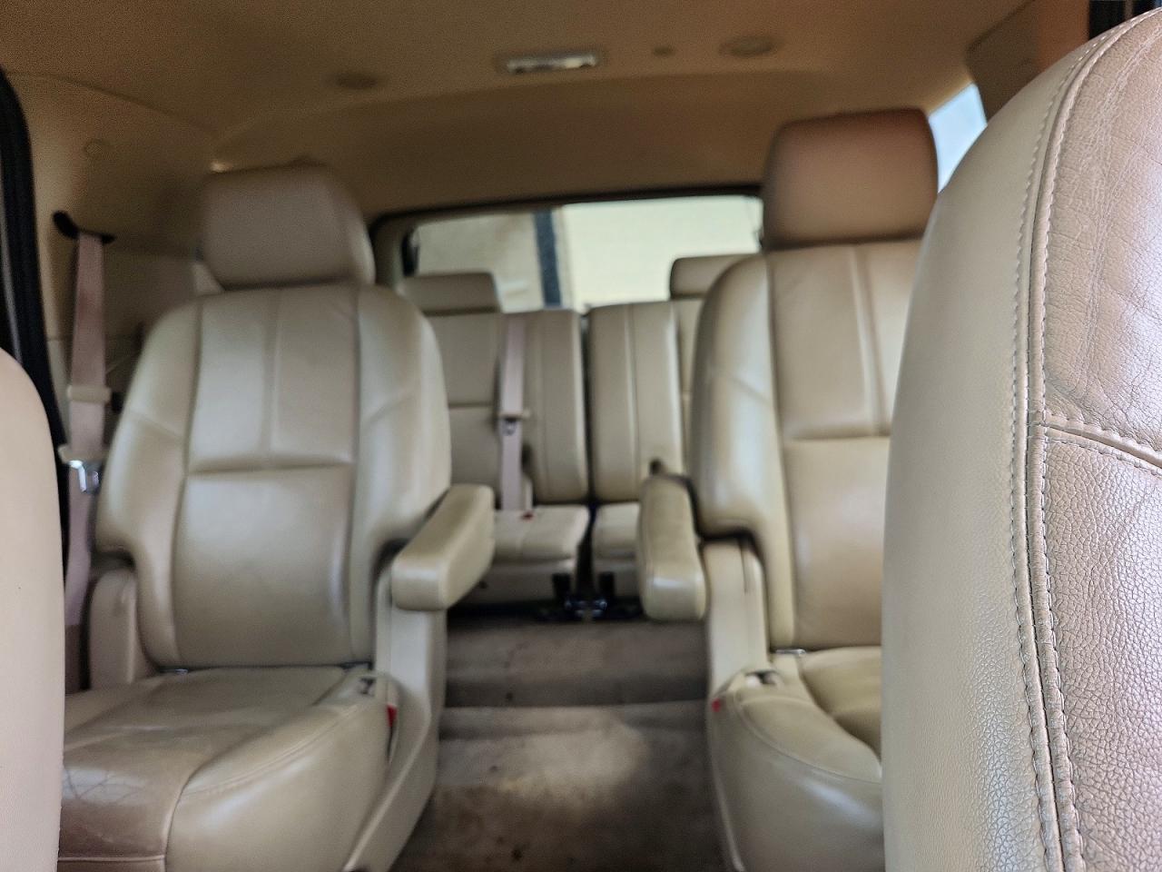 2011 Chevrolet Tahoe C1500 Lt Gold vin: 1GNSCBE04BR157315