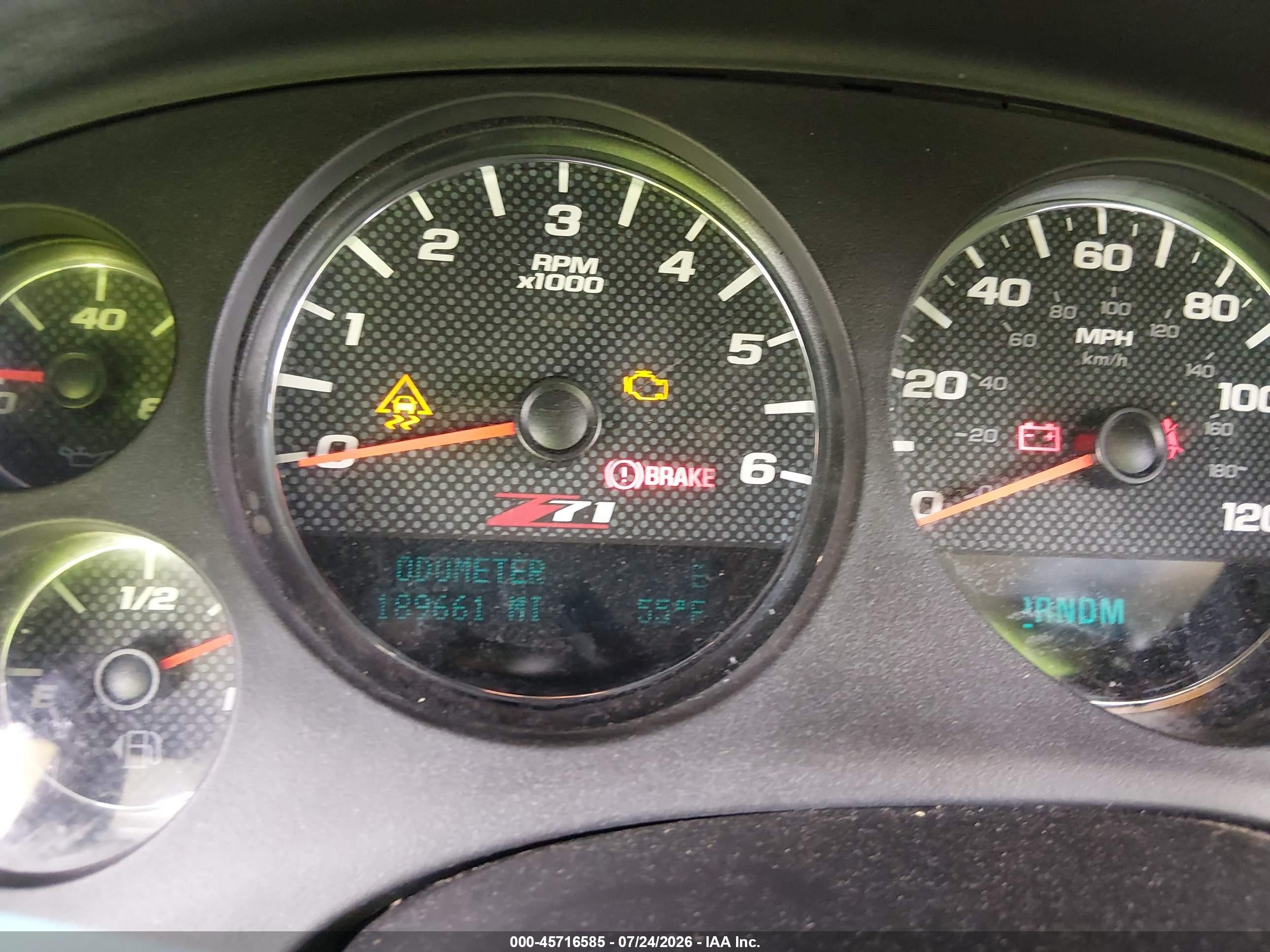 2011 Chevrolet Tahoe Lt Серый vin: 1GNSCBE04BR263067