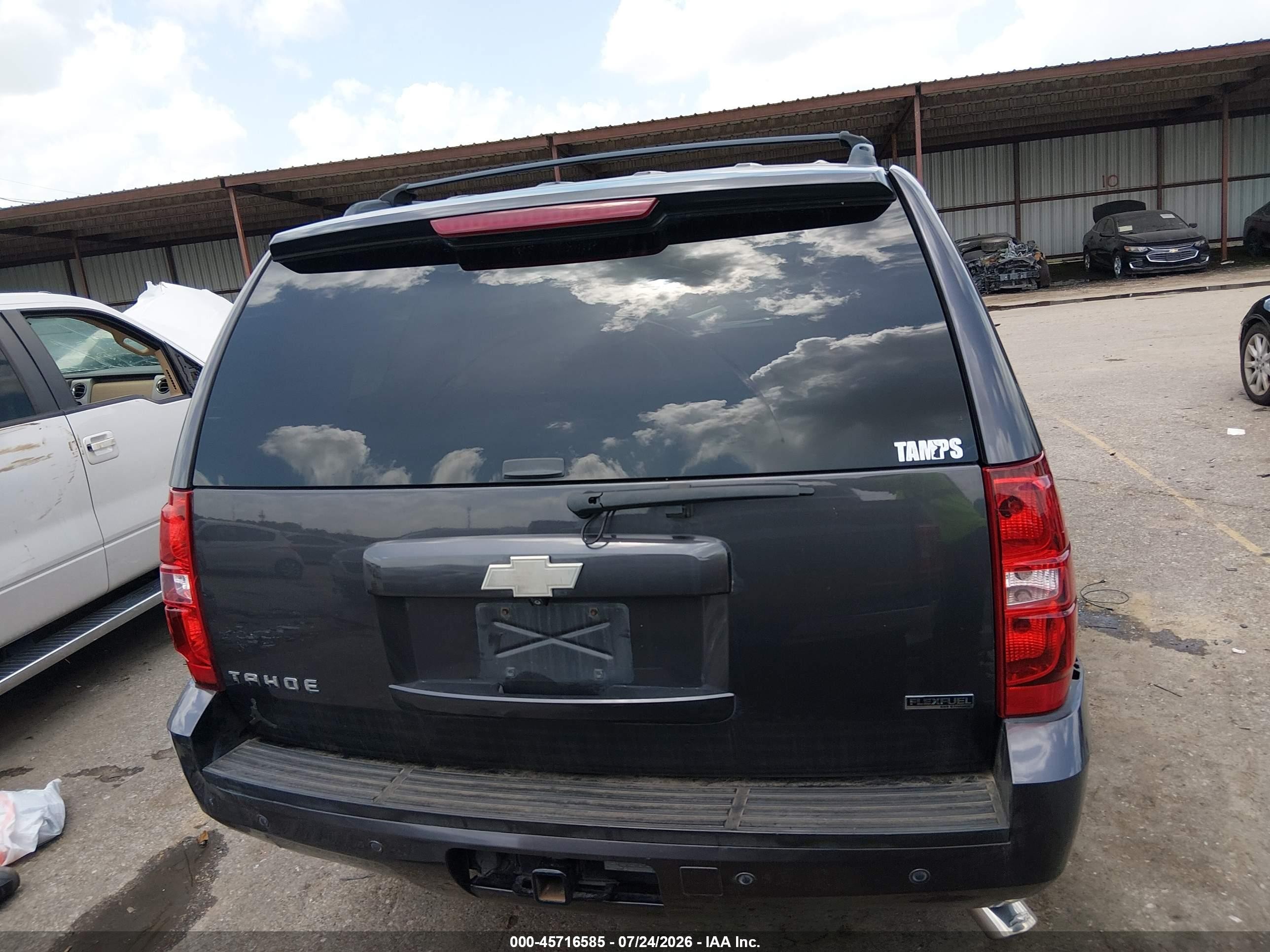 2011 Chevrolet Tahoe Lt Серый vin: 1GNSCBE04BR263067