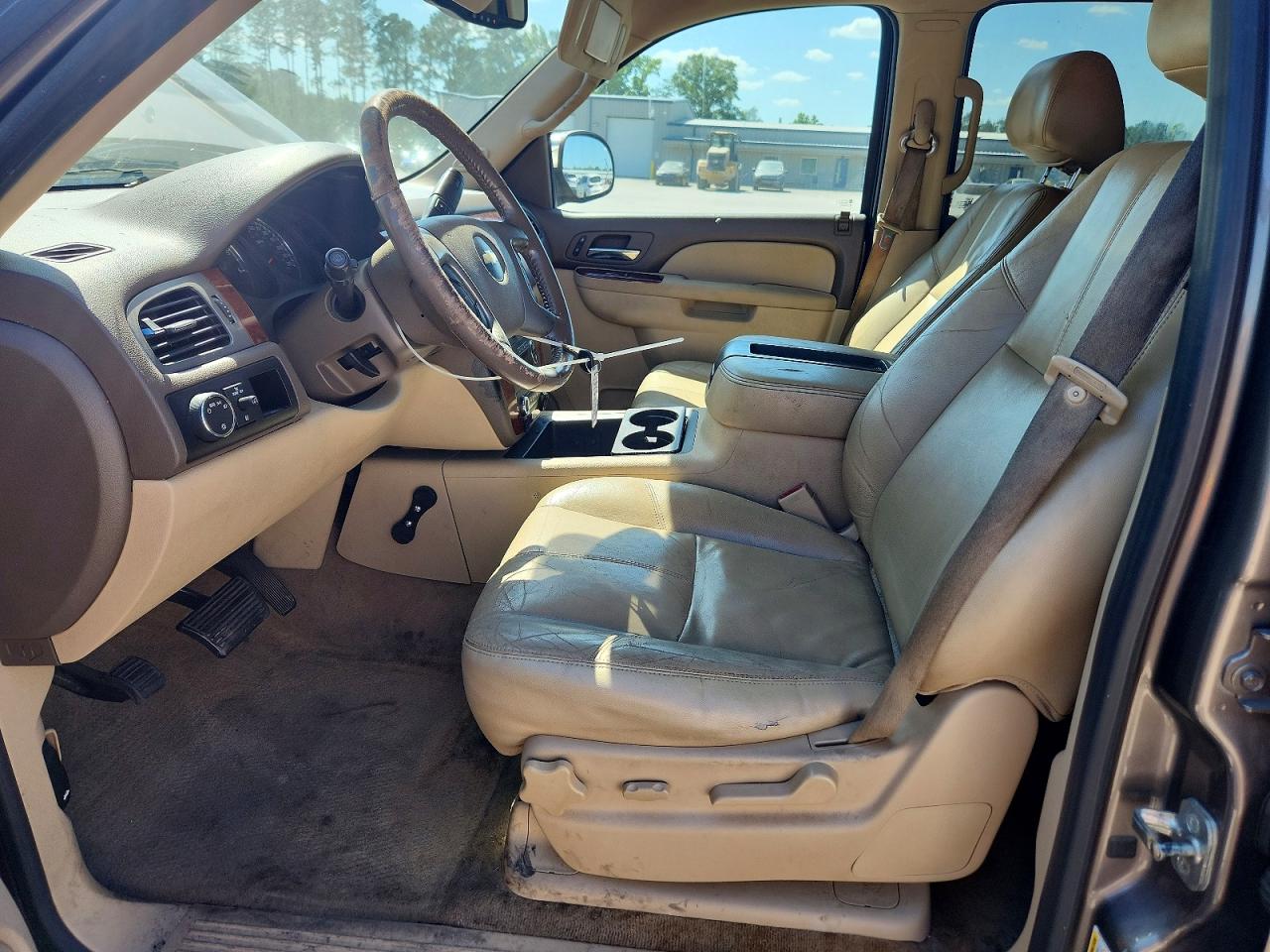 2012 Chevrolet Tahoe C1500 Lt Tan vin: 1GNSCBE04CR155100