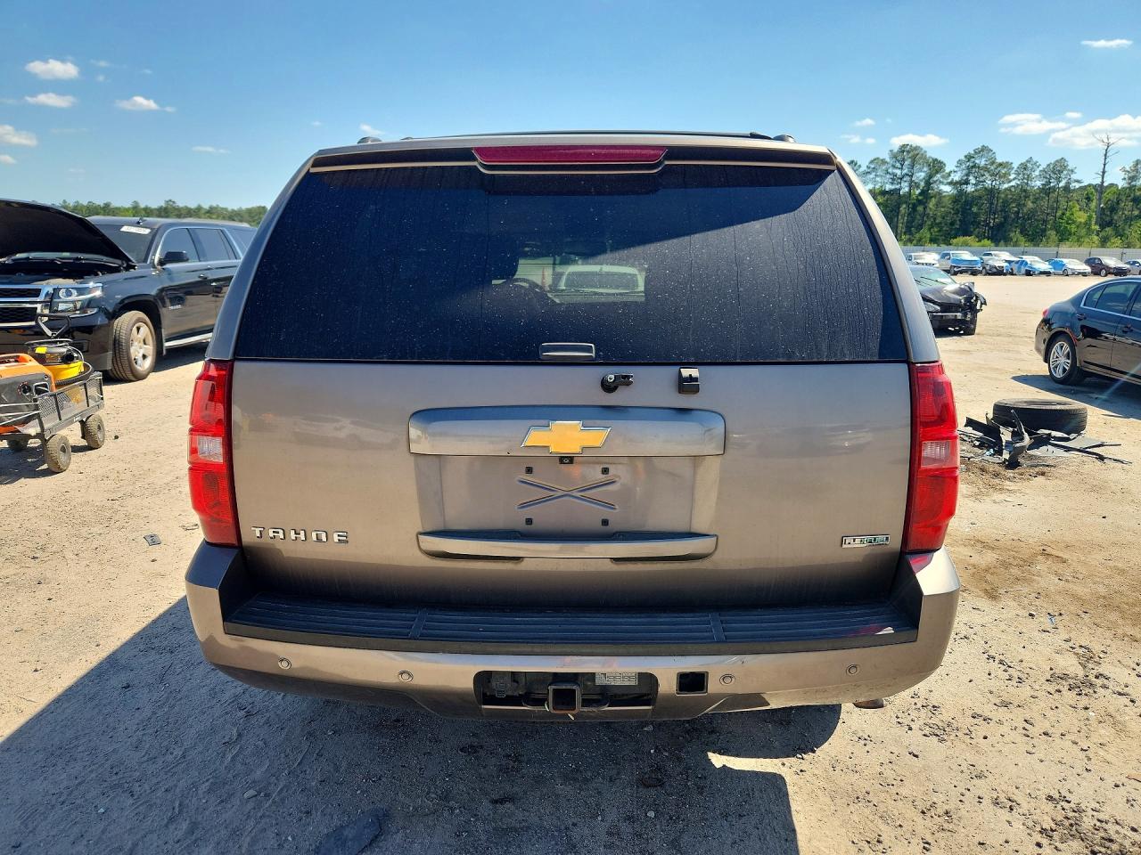 2012 Chevrolet Tahoe C1500 Lt Tan vin: 1GNSCBE04CR155100