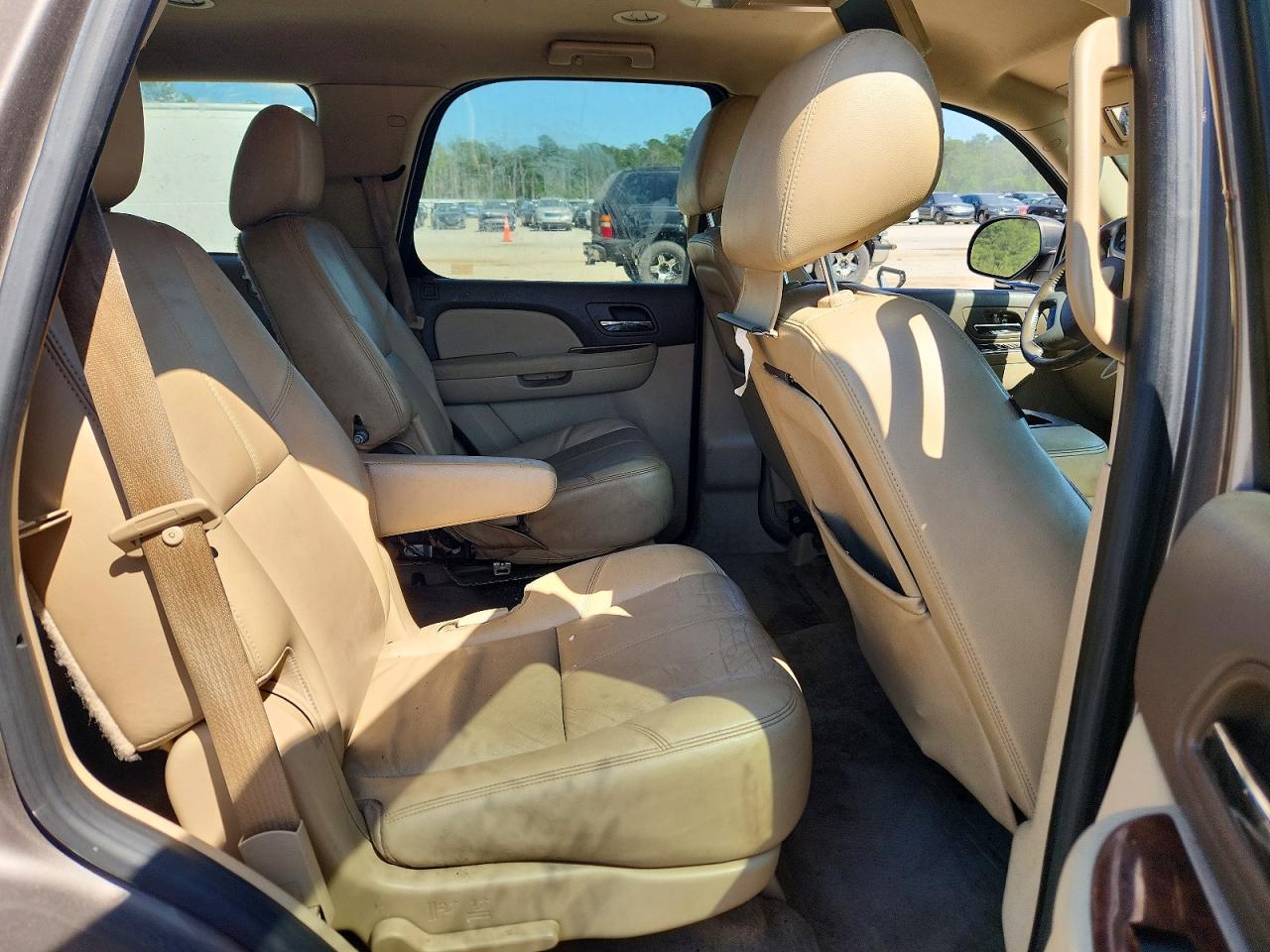 2012 Chevrolet Tahoe C1500 Lt Tan vin: 1GNSCBE04CR155100