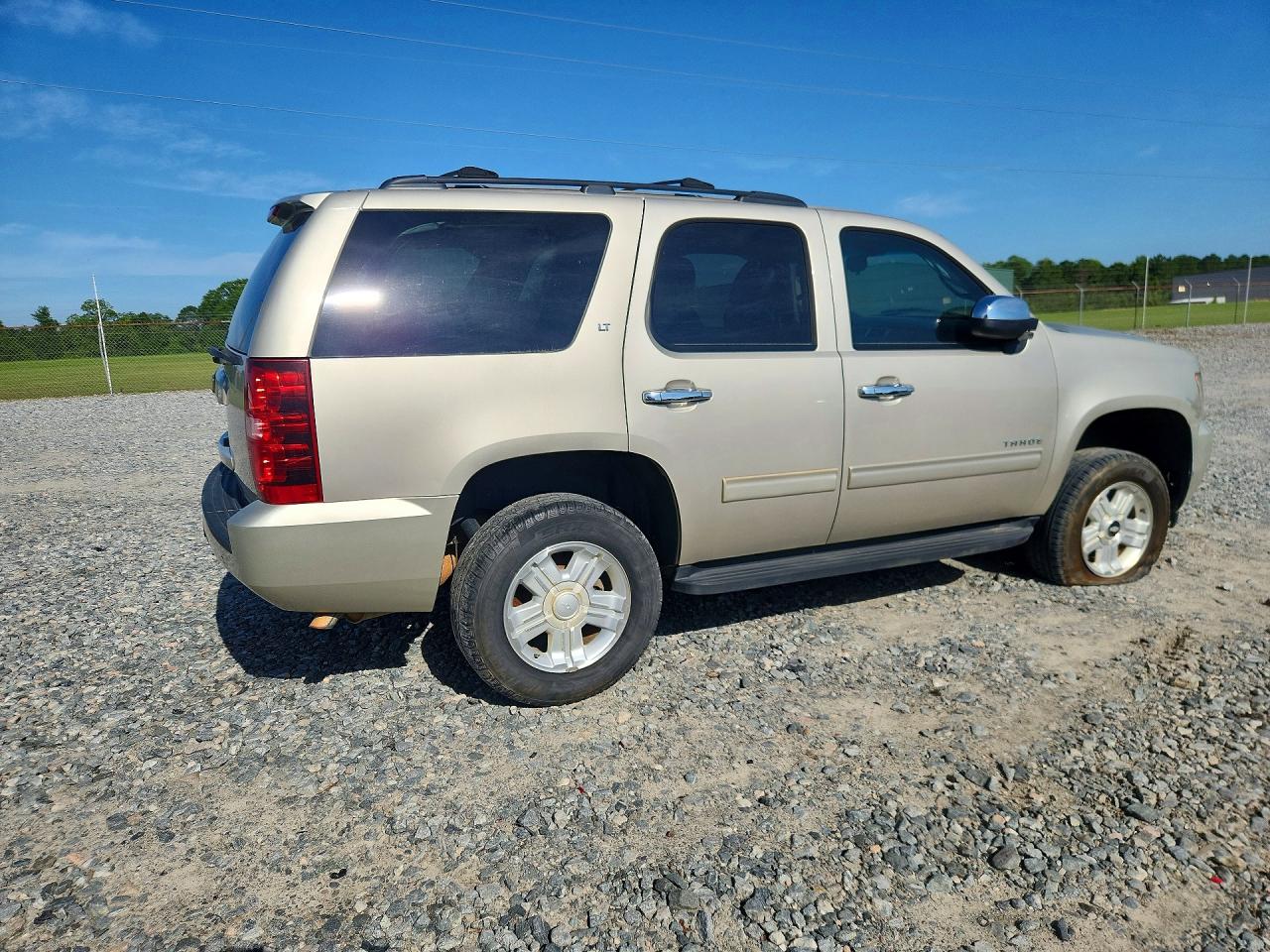 2013 Chevrolet Tahoe C1500 Lt Beige vin: 1GNSCBE04DR176398