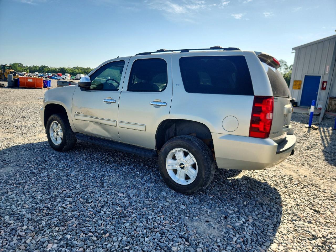 2013 Chevrolet Tahoe C1500 Lt Beige vin: 1GNSCBE04DR176398