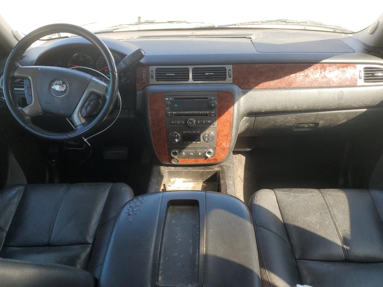 2013 Chevrolet Tahoe C1500 Lt Beige vin: 1GNSCBE04DR176398