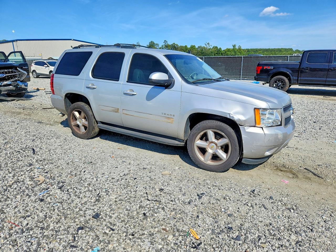 2011 Chevrolet Tahoe C1500 Lt Silver vin: 1GNSCBE05BR293498