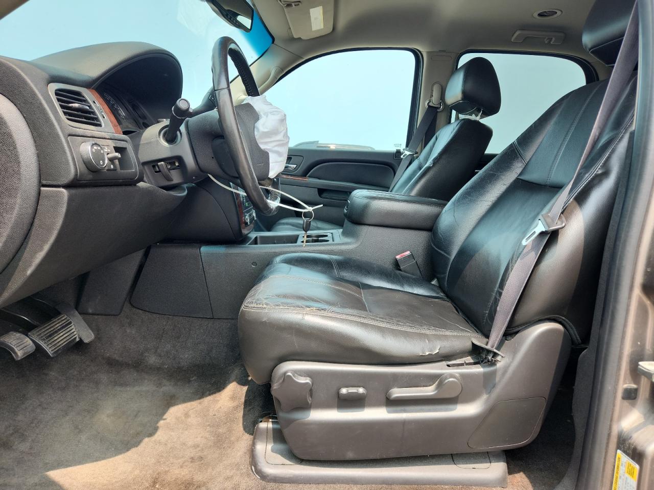 2011 Chevrolet Tahoe C1500 Lt Tan vin: 1GNSCBE05BR382049