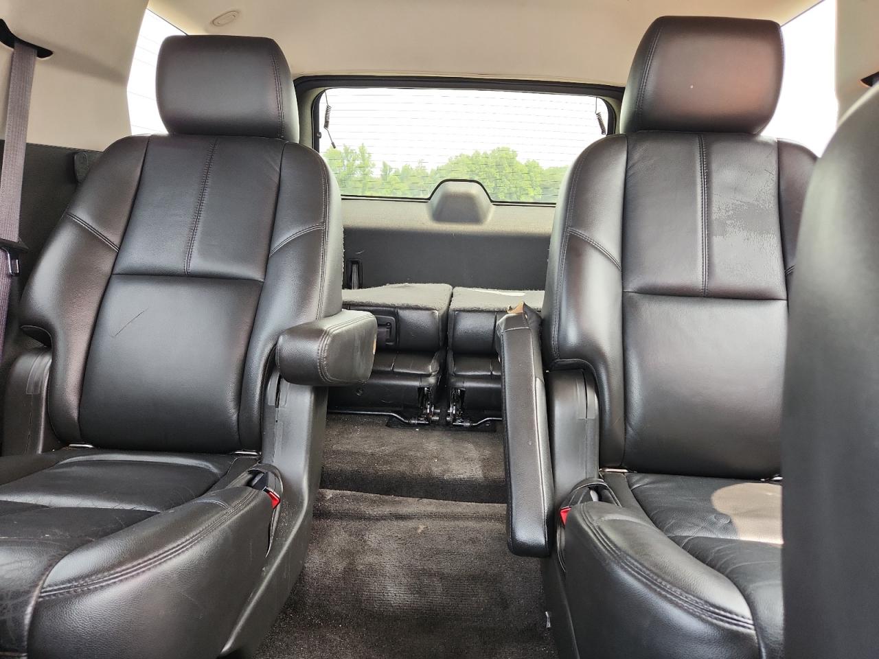 2011 Chevrolet Tahoe C1500 Lt Tan vin: 1GNSCBE05BR382049