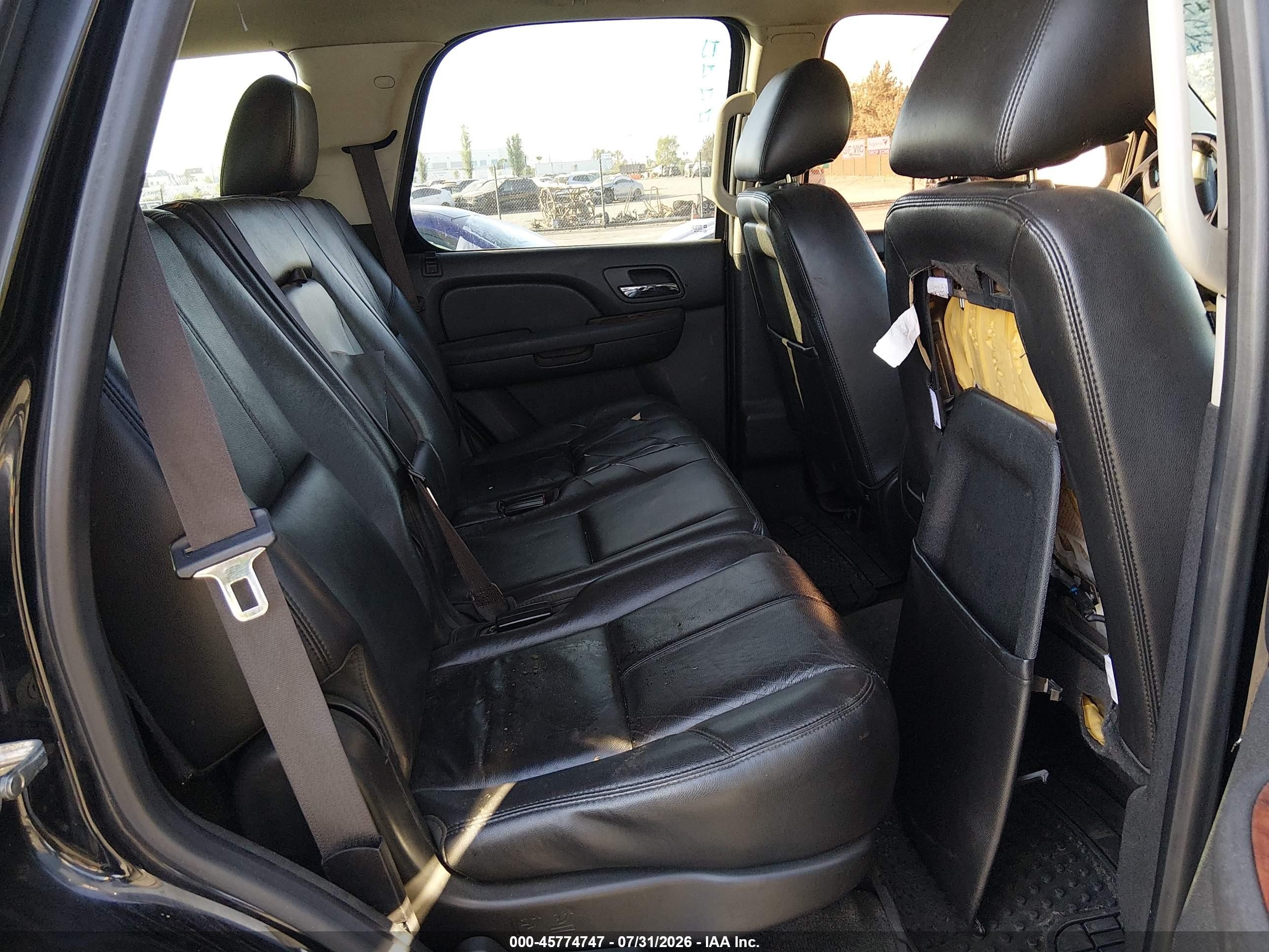 2013 Chevrolet Tahoe Lt Black vin: 1GNSCBE05DR177740