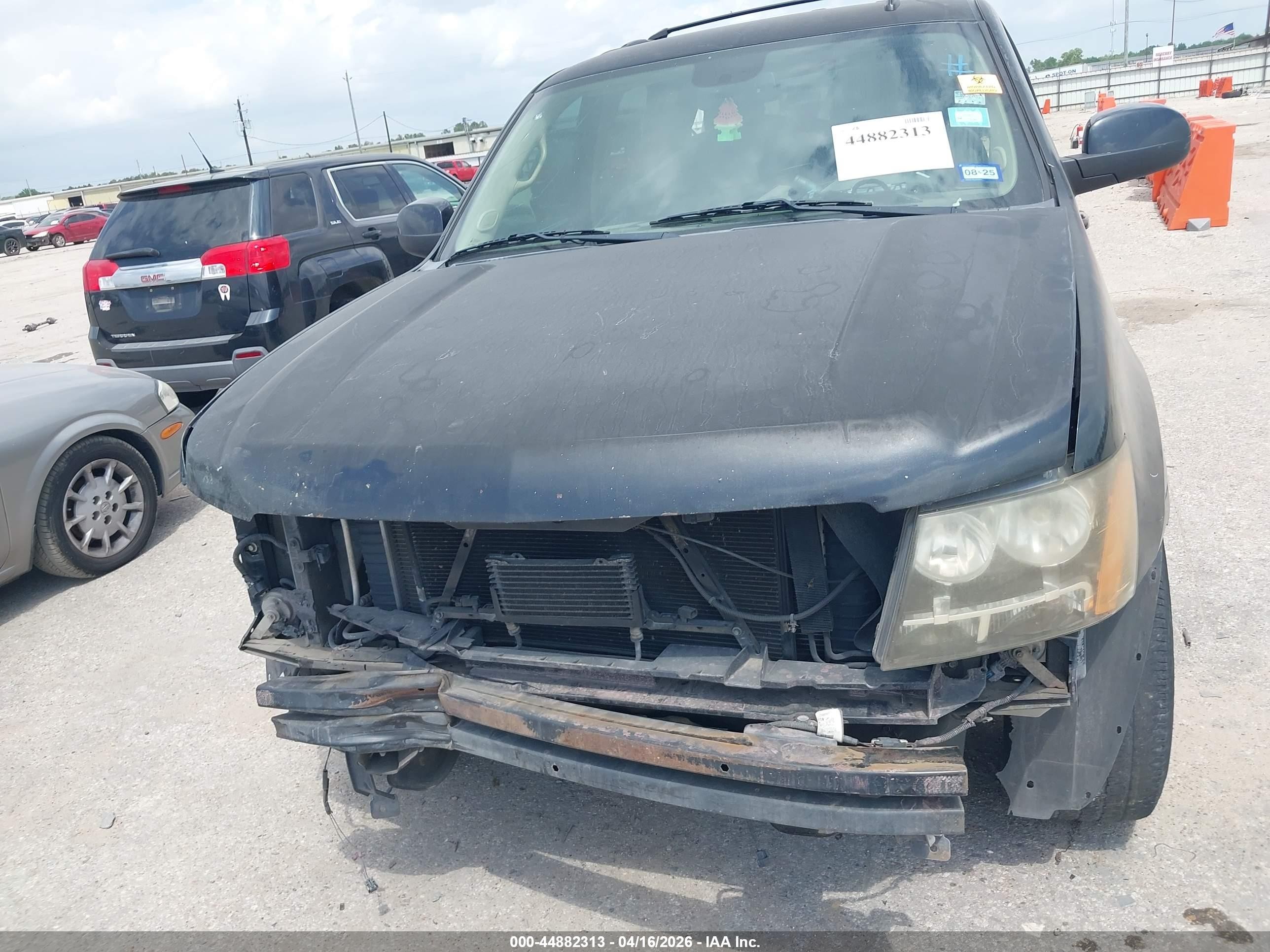 2013 Chevrolet Tahoe Lt Черный vin: 1GNSCBE05DR240514