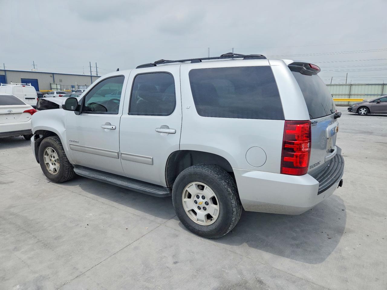 2014 Chevrolet Tahoe C1500 Lt Silver vin: 1GNSCBE05ER146909