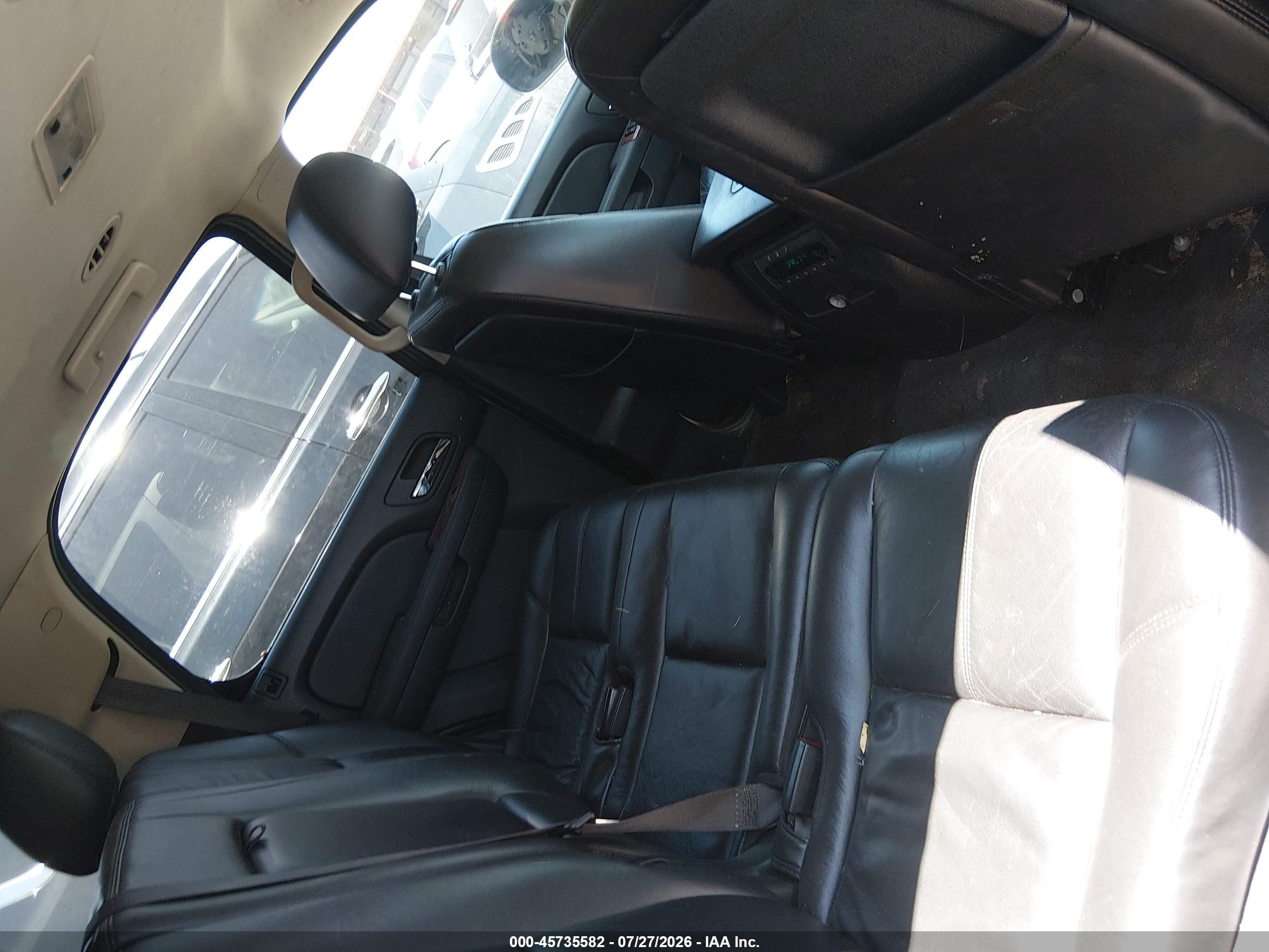 2011 Chevrolet Tahoe Lt Brown vin: 1GNSCBE06BR238154