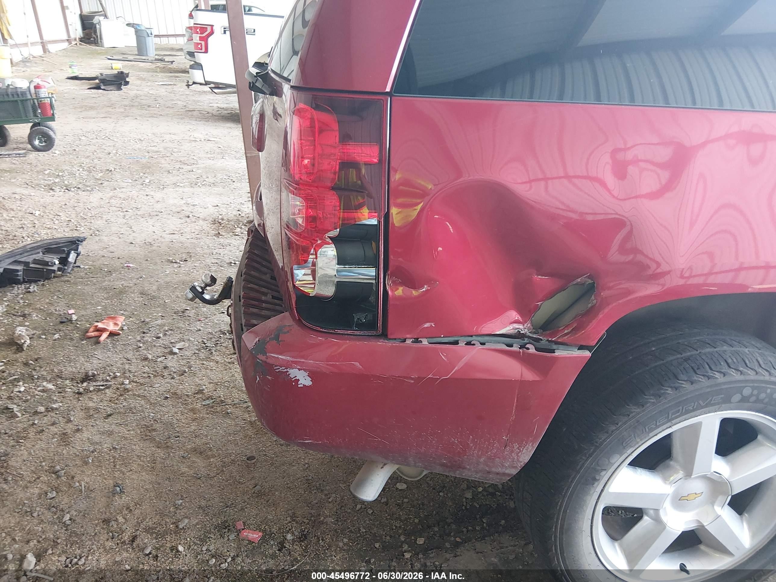 2013 Chevrolet Tahoe Lt Red vin: 1GNSCBE06DR100259