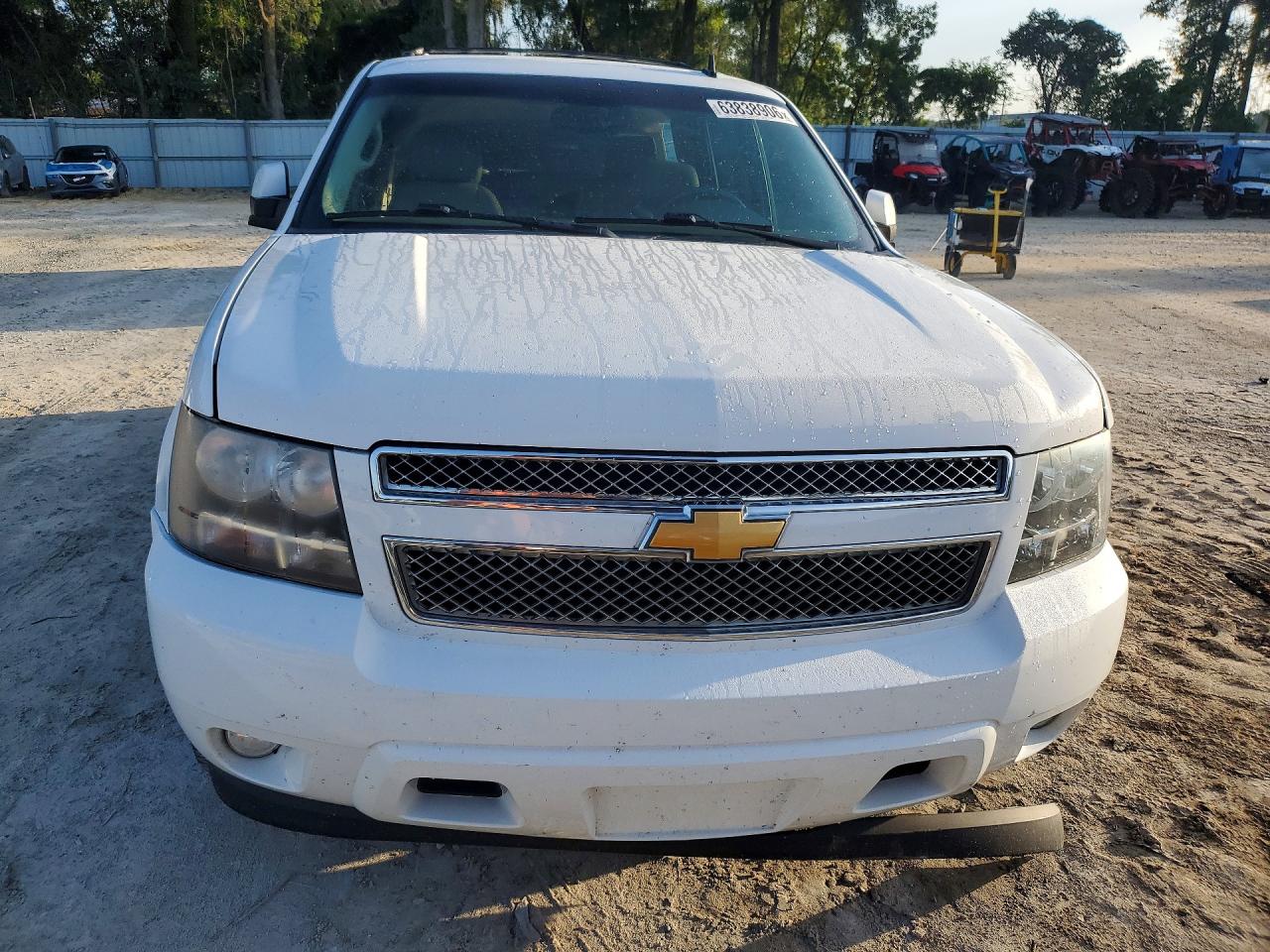 2013 Chevrolet Tahoe C1500 Lt Белый vin: 1GNSCBE06DR247357