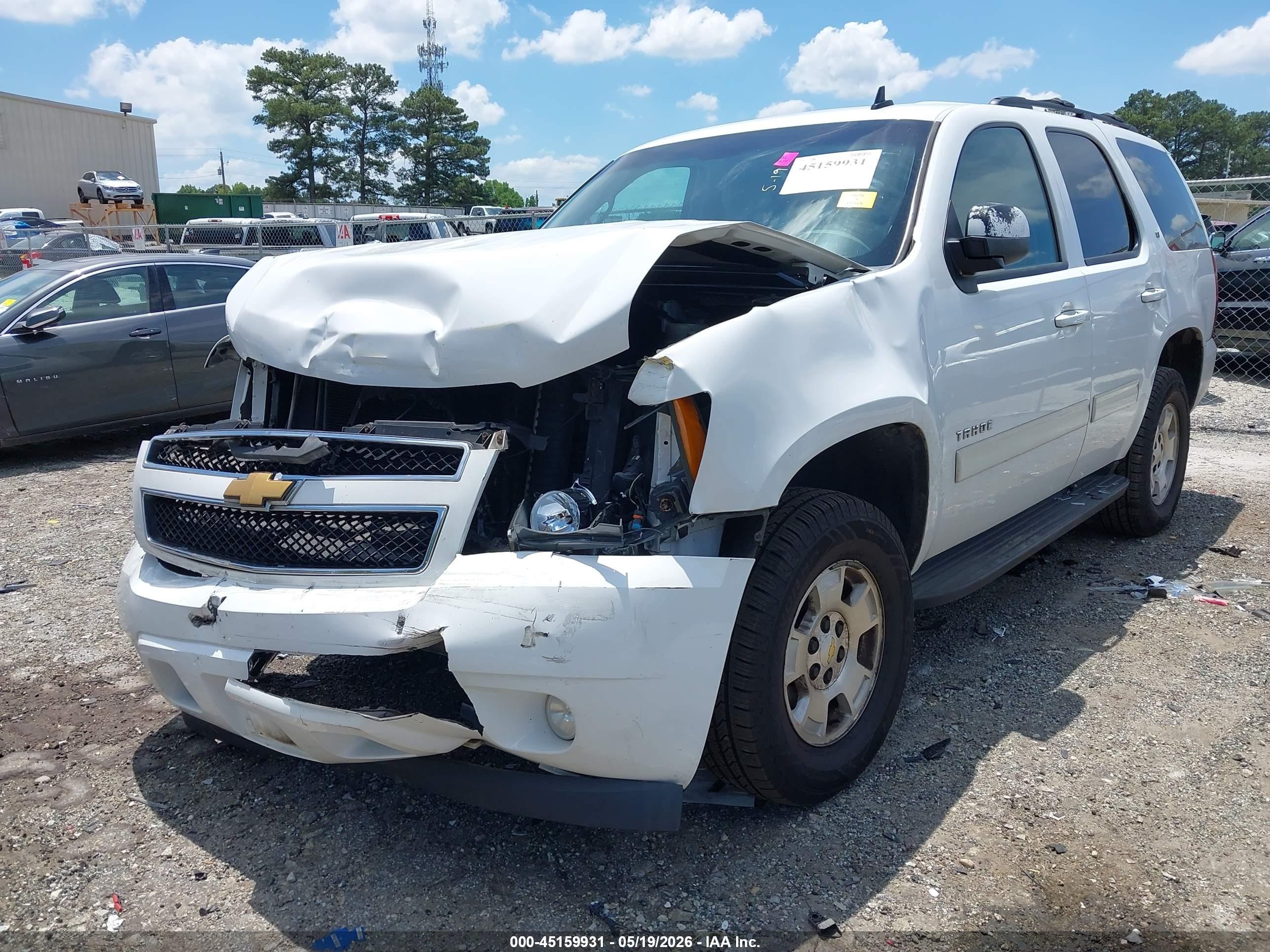 2012 Chevrolet Tahoe Lt Белый vin: 1GNSCBE07CR134144