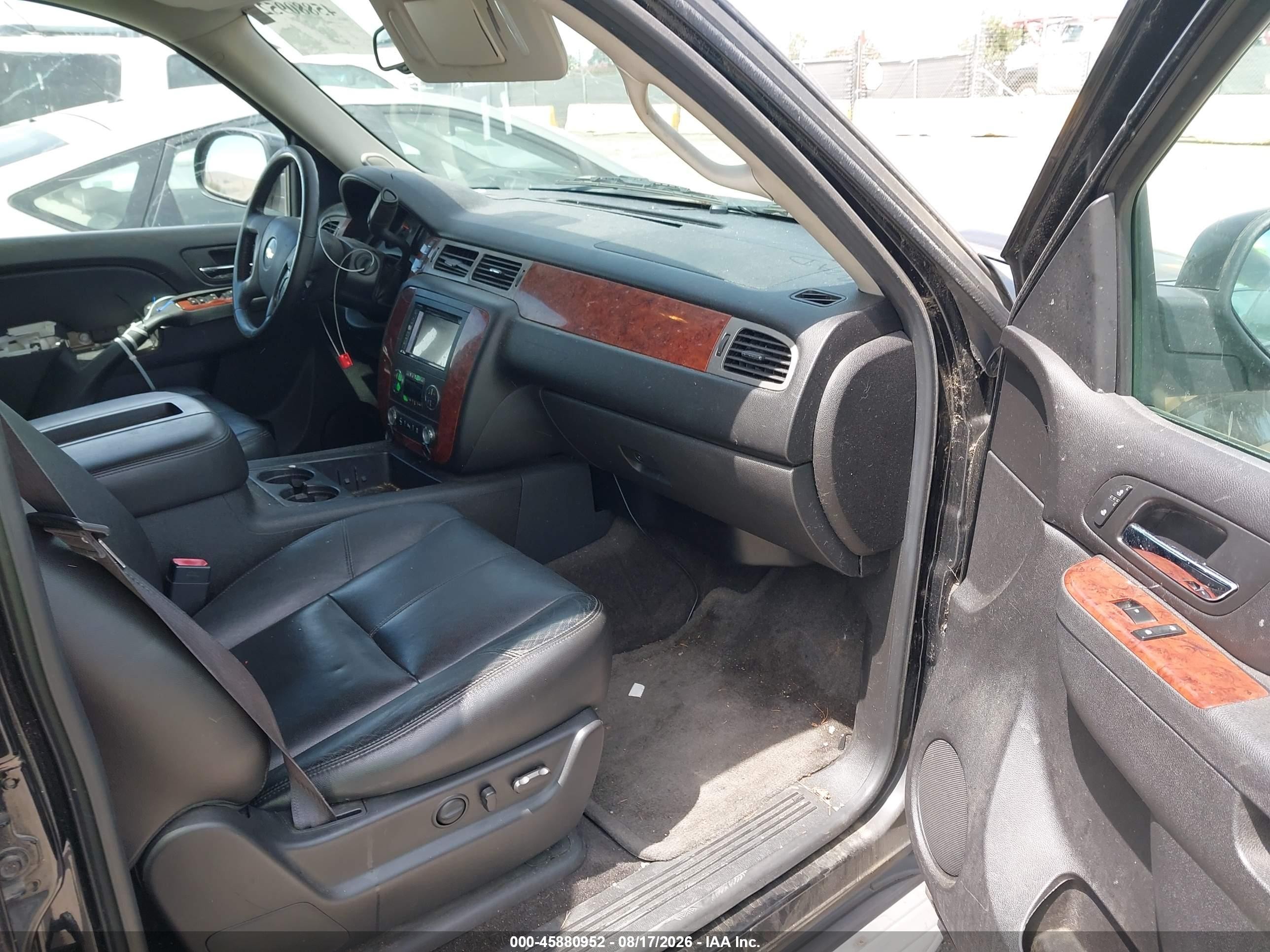 2013 Chevrolet Tahoe Lt Black vin: 1GNSCBE07DR119760