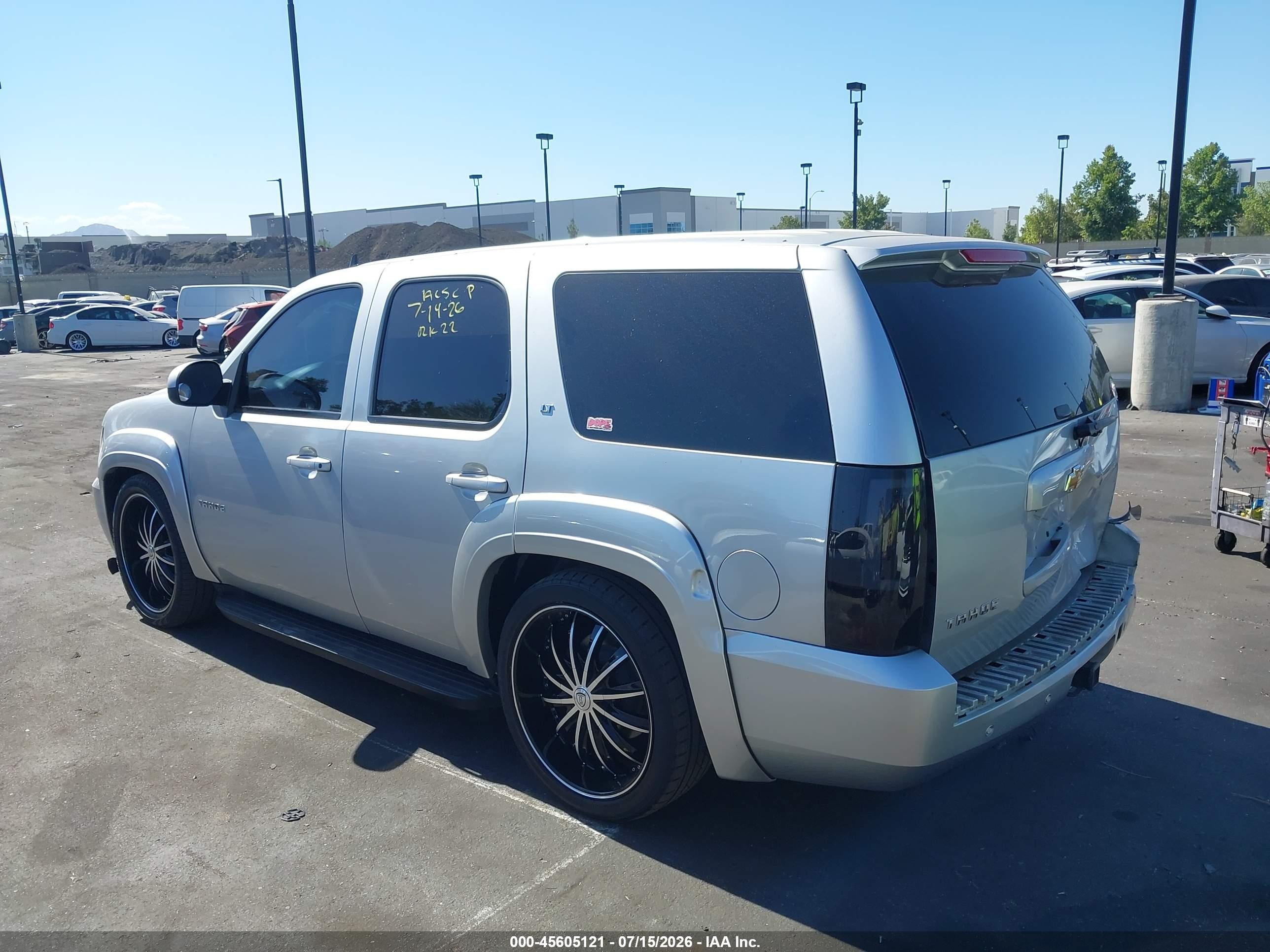 2013 Chevrolet Tahoe Lt Silver vin: 1GNSCBE07DR301393
