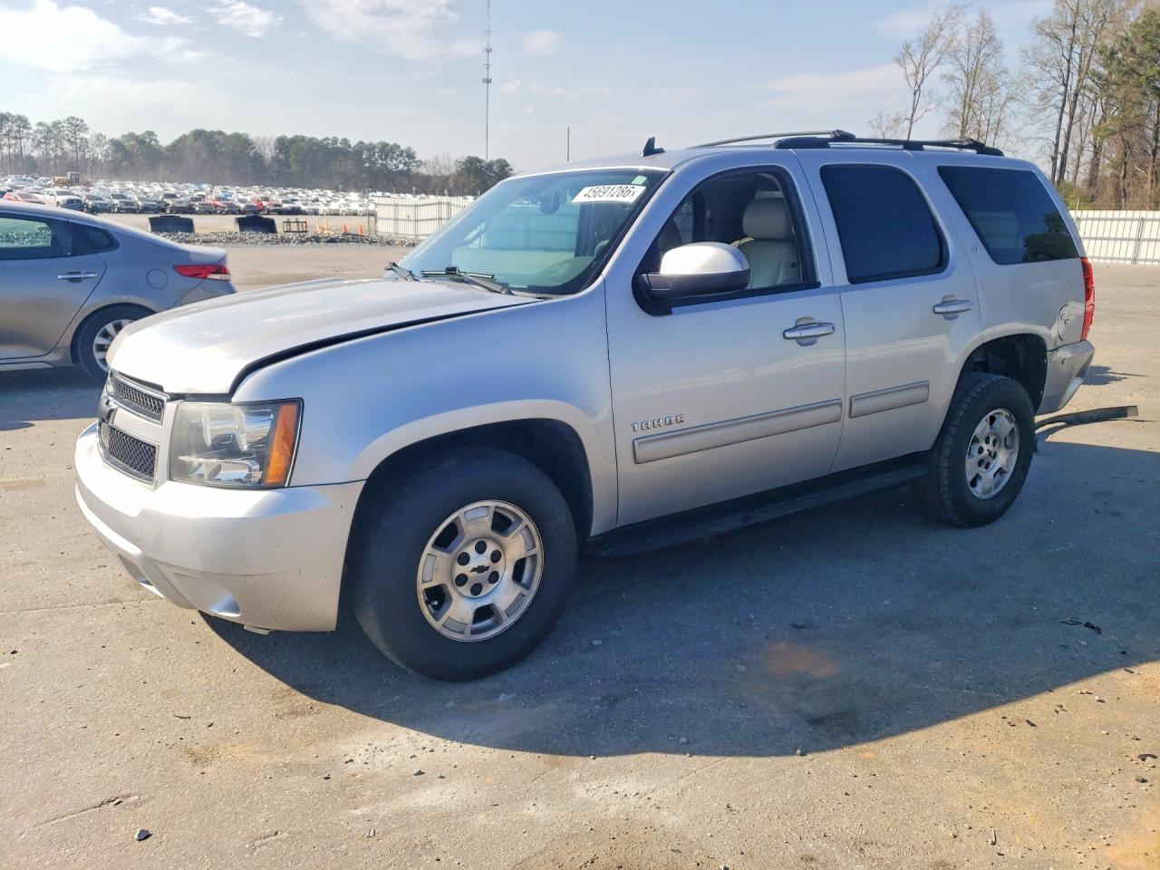 2014 Chevrolet Tahoe C1500 Lt Silver vin: 1GNSCBE07ER118982