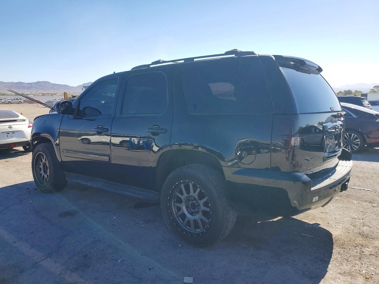 2014 Chevrolet Tahoe C1500 Lt Black vin: 1GNSCBE07ER133658