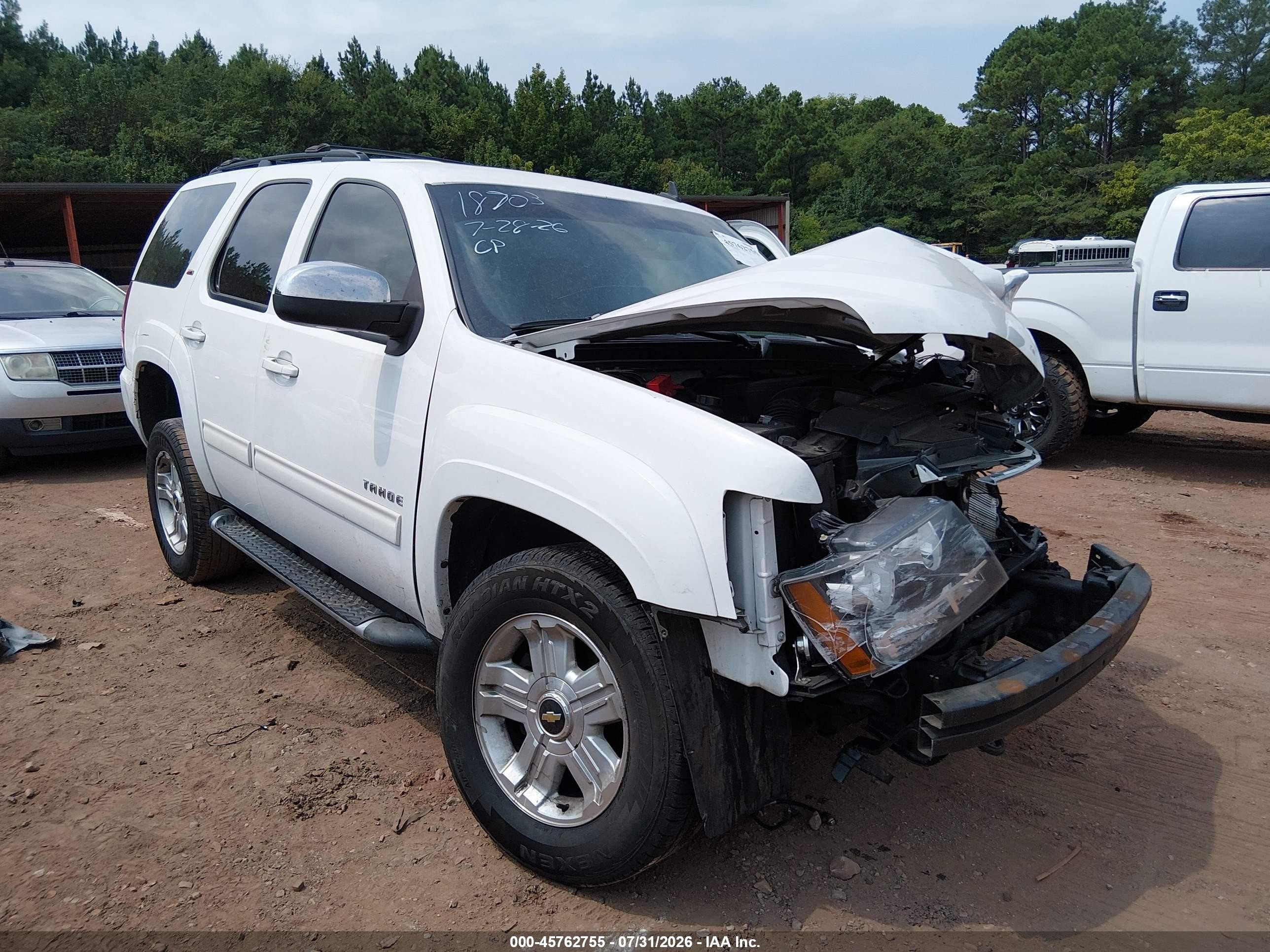 2014 Chevrolet Tahoe Lt White vin: 1GNSCBE07ER175215