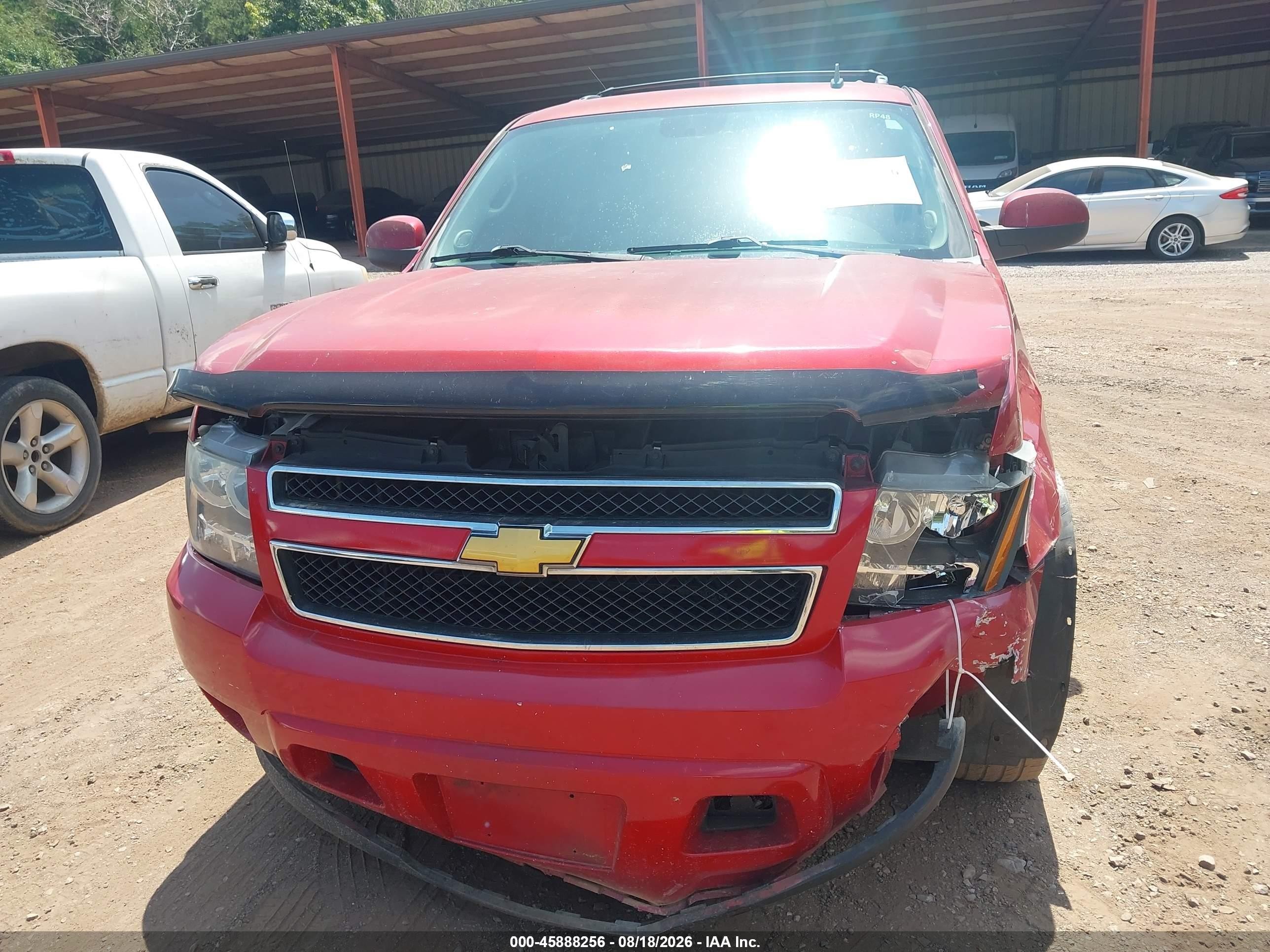2014 Chevrolet Tahoe Lt Red vin: 1GNSCBE07ER231217