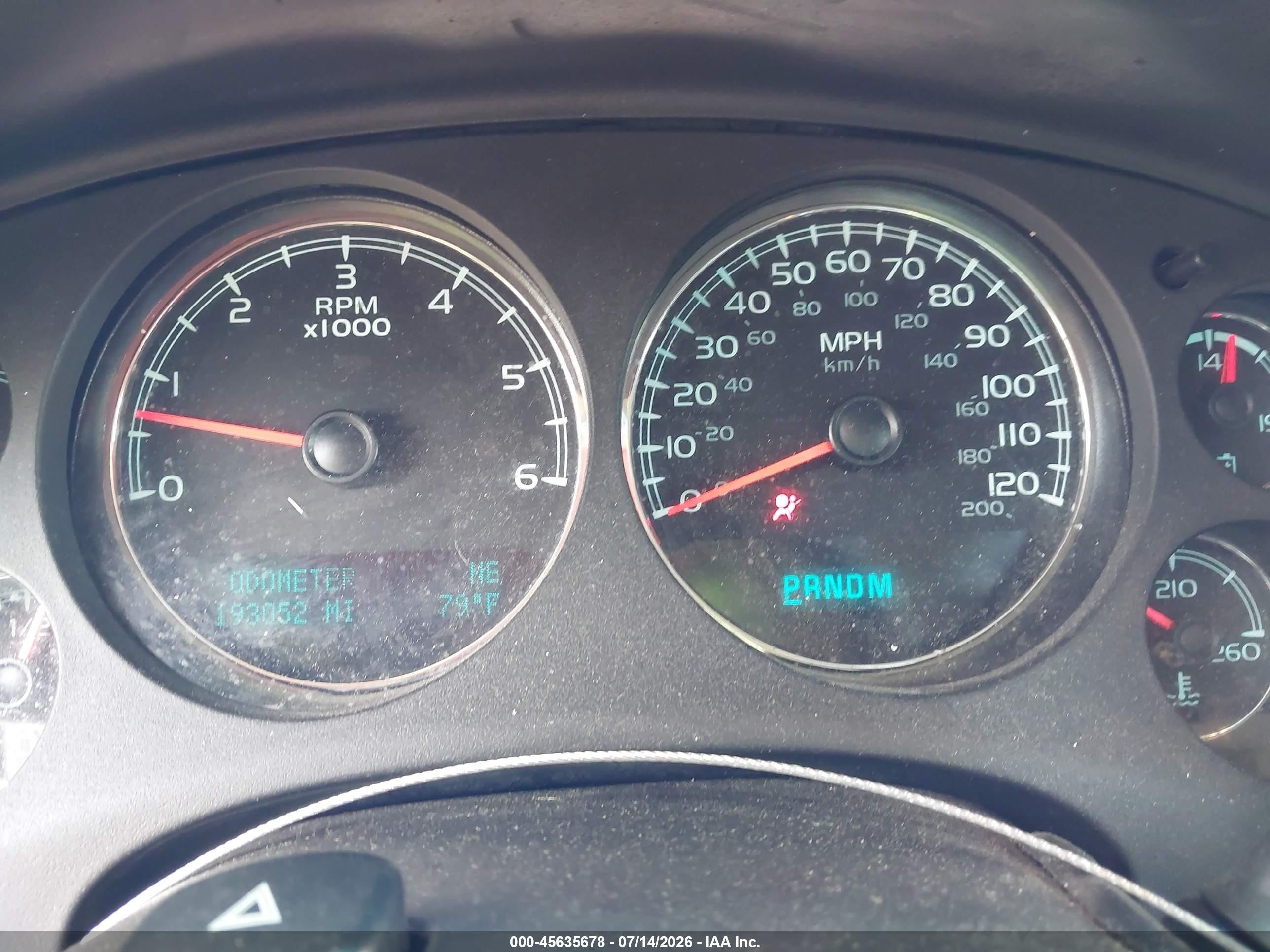 2014 Chevrolet Tahoe Lt Красный vin: 1GNSCBE07ER236790