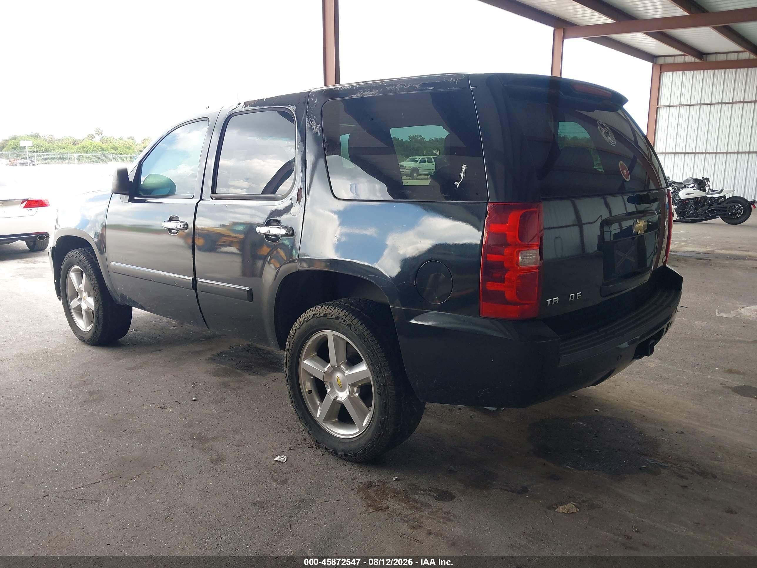 2011 Chevrolet Tahoe Lt Black vin: 1GNSCBE08BR114337