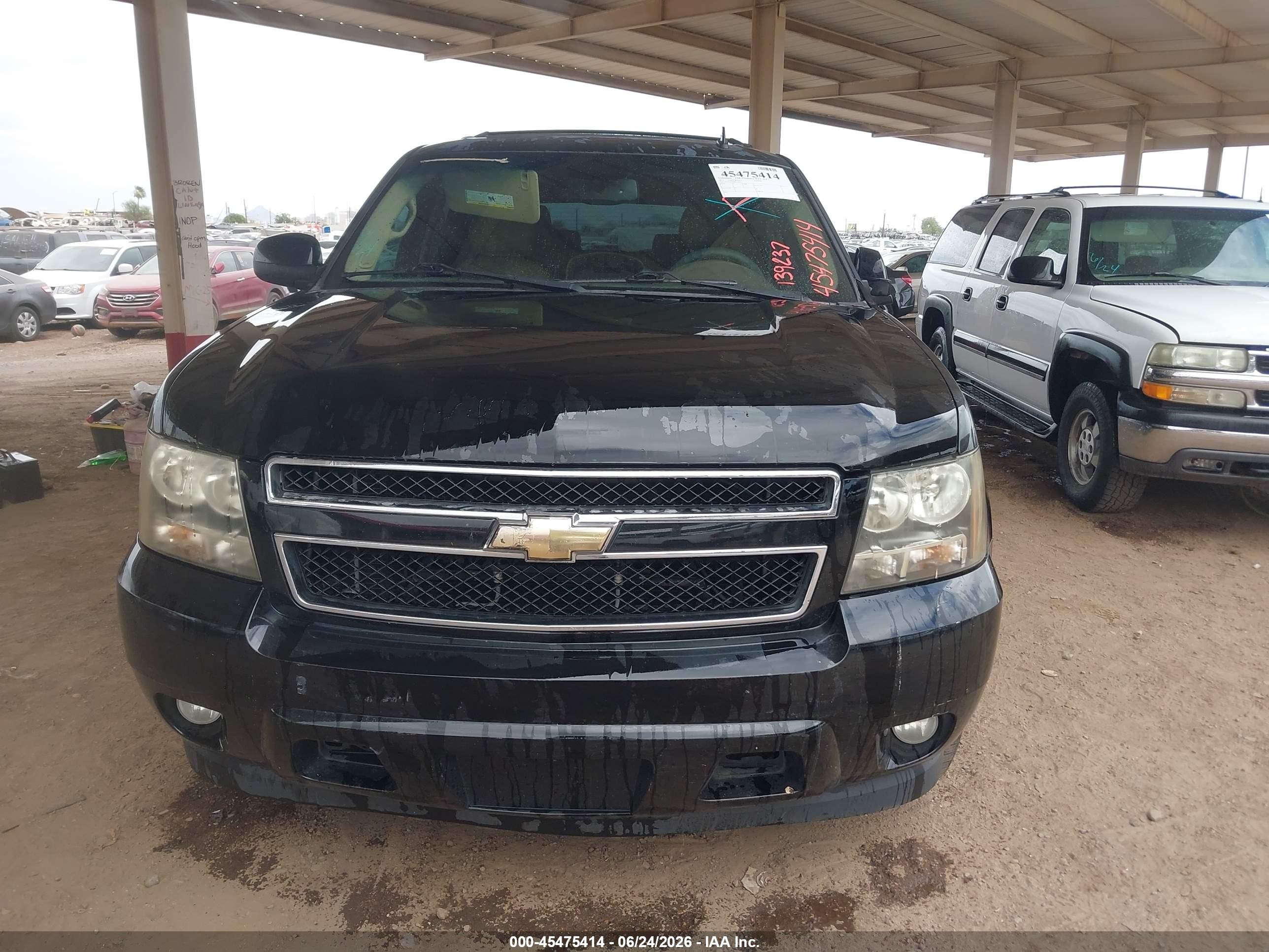2011 Chevrolet Tahoe Lt Black vin: 1GNSCBE08BR139237