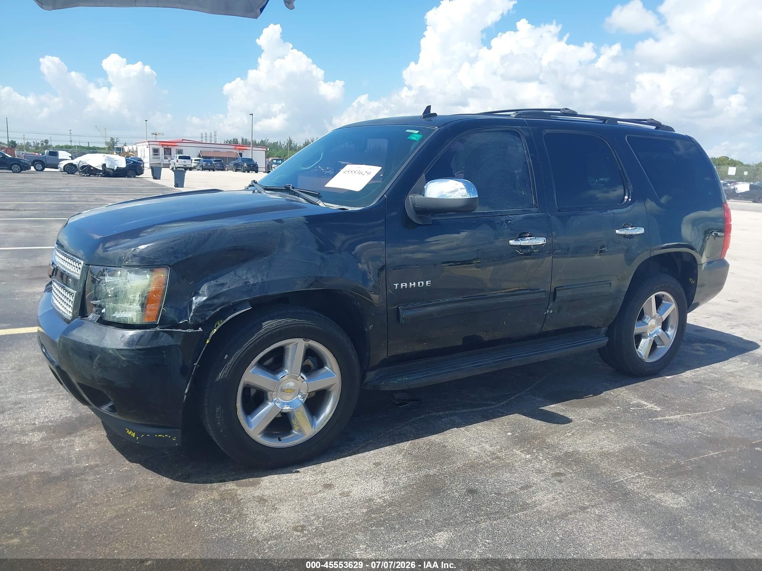 2011 Chevrolet Tahoe Lt Black vin: 1GNSCBE08BR398312