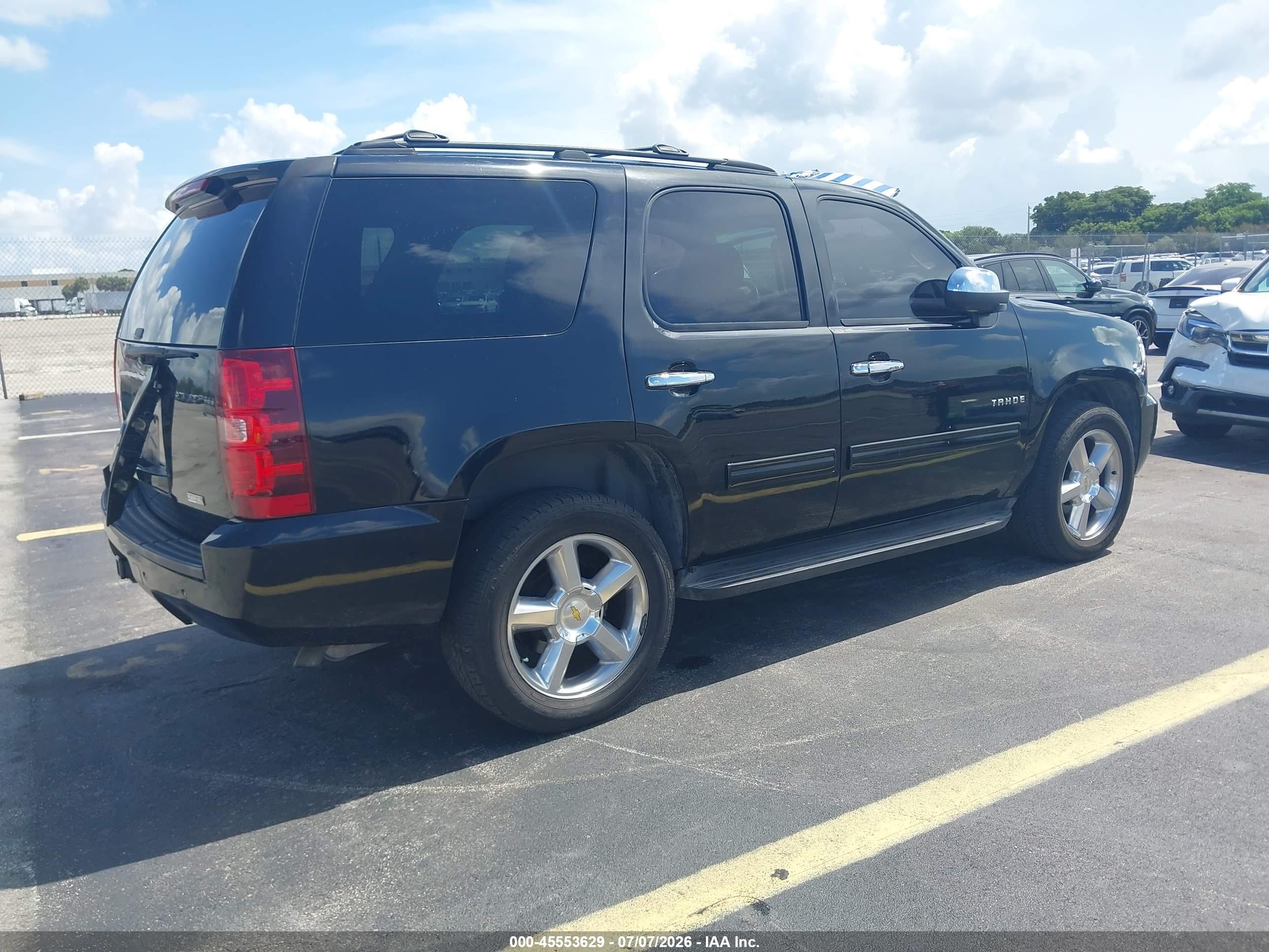 2011 Chevrolet Tahoe Lt Black vin: 1GNSCBE08BR398312