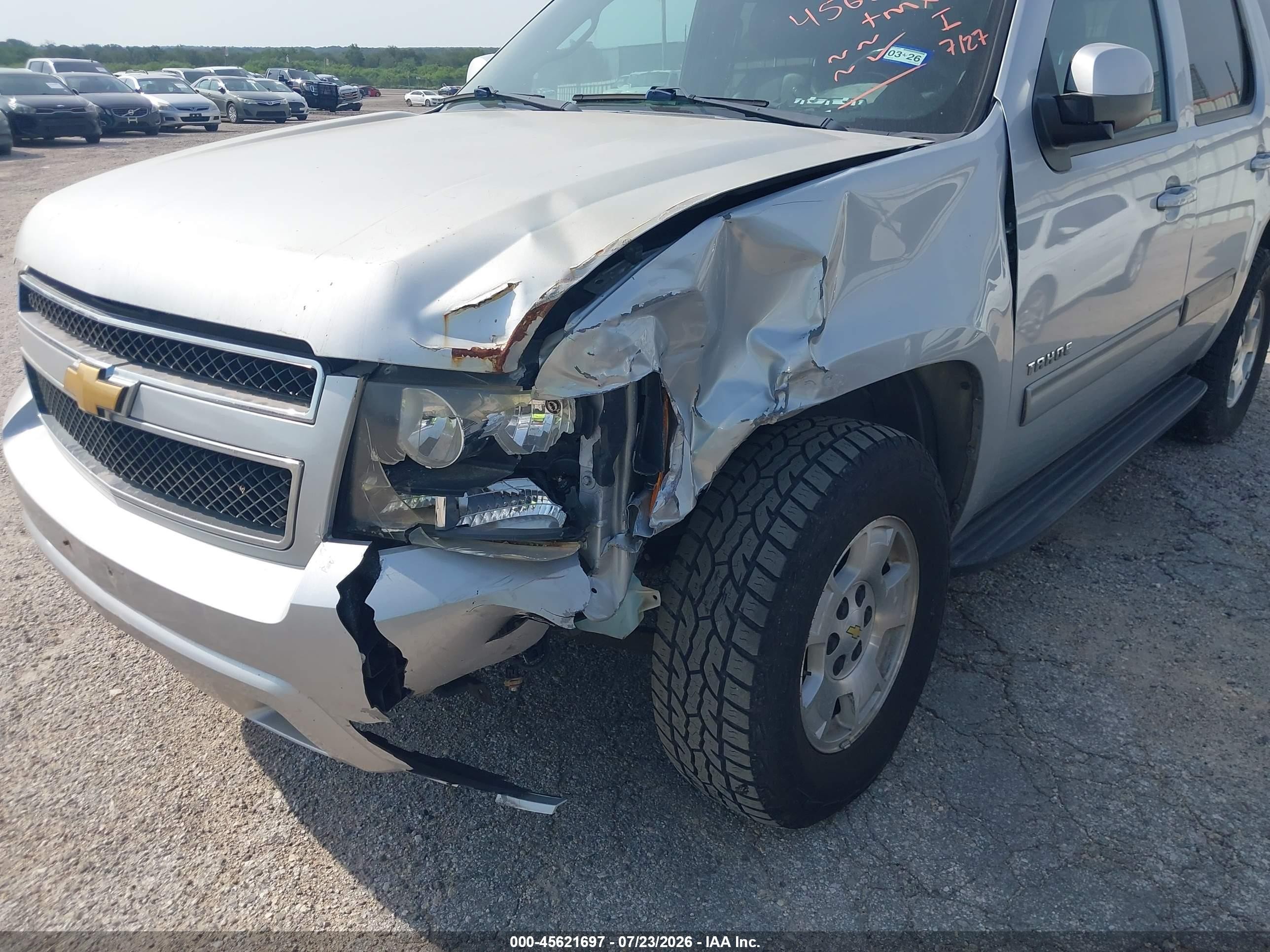 2012 Chevrolet Tahoe Lt Silver vin: 1GNSCBE08CR177410