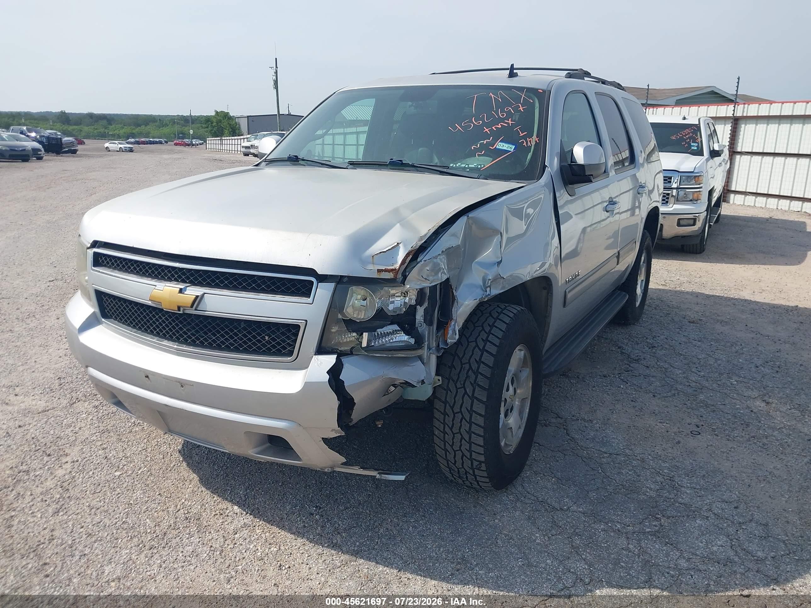 2012 Chevrolet Tahoe Lt Silver vin: 1GNSCBE08CR177410