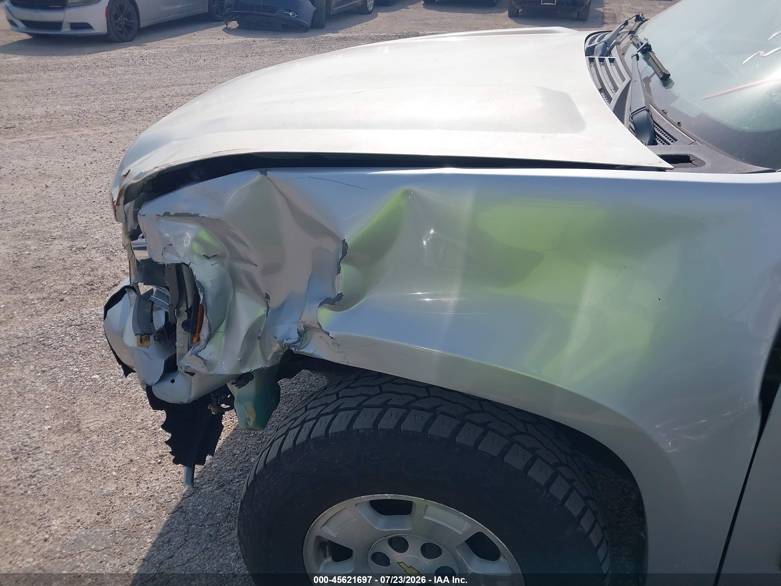 2012 Chevrolet Tahoe Lt Silver vin: 1GNSCBE08CR177410