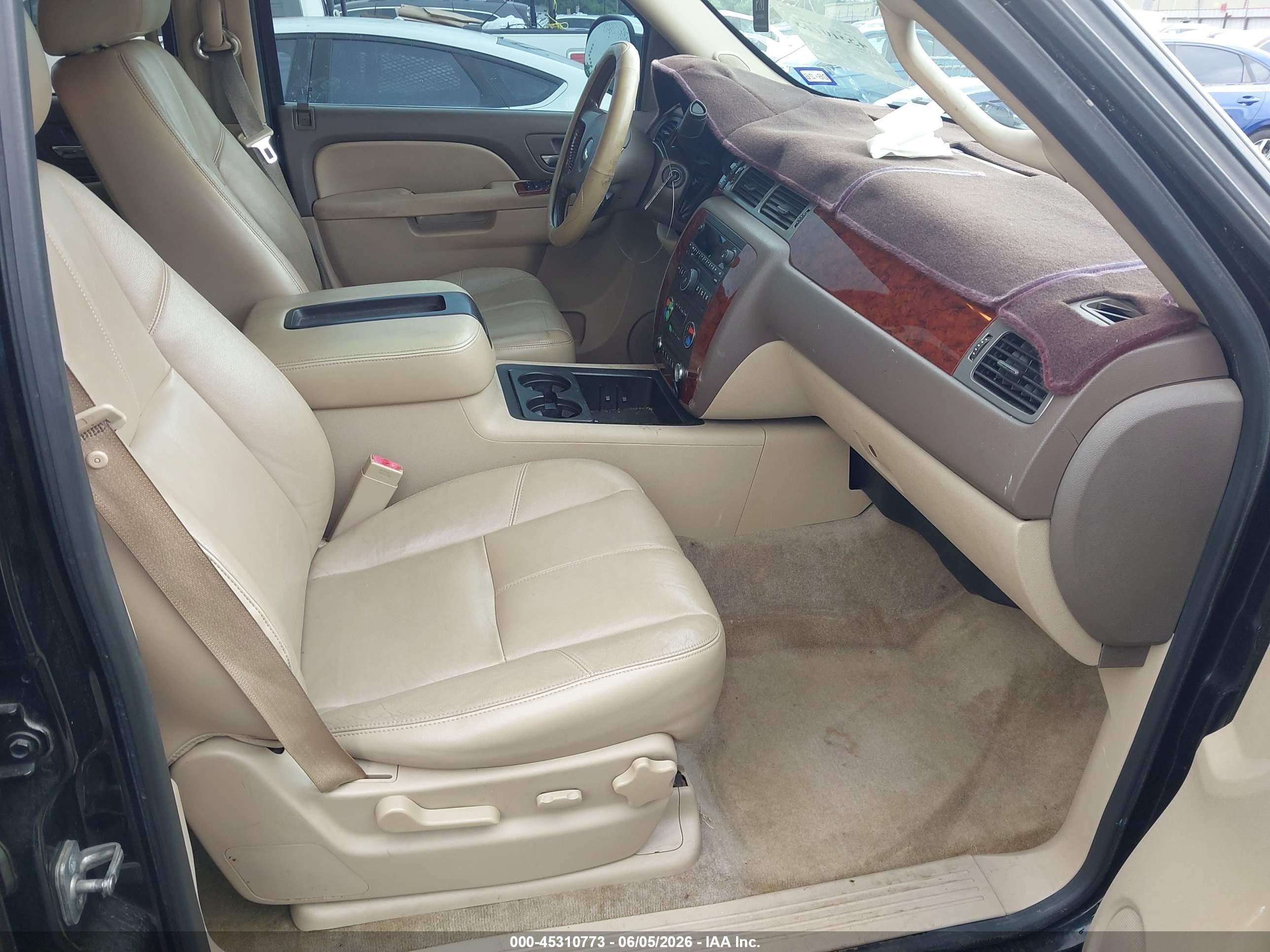 2012 Chevrolet Tahoe Lt Черный vin: 1GNSCBE08CR235662