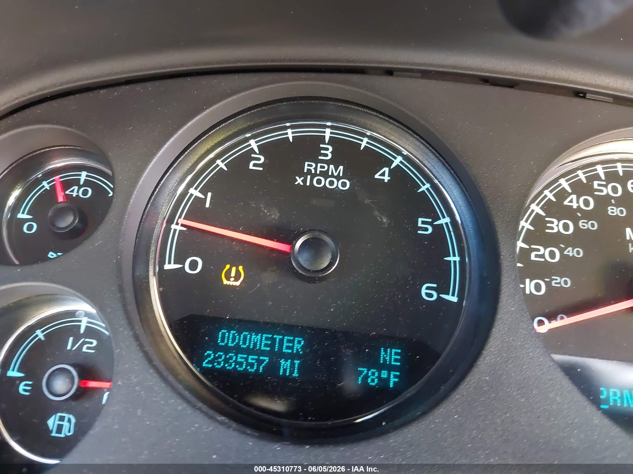 2012 Chevrolet Tahoe Lt Черный vin: 1GNSCBE08CR235662