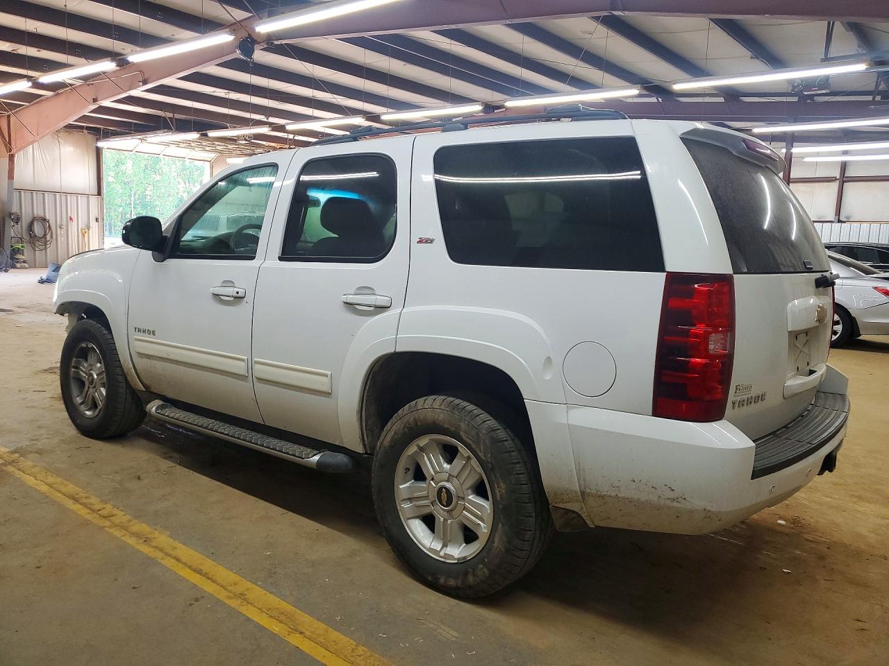 2013 Chevrolet Tahoe C1500 Lt White vin: 1GNSCBE08DR117841