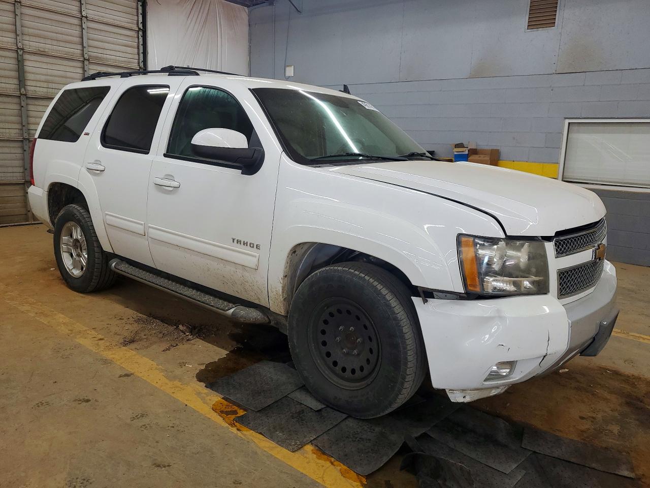 2013 Chevrolet Tahoe C1500 Lt White vin: 1GNSCBE08DR117841