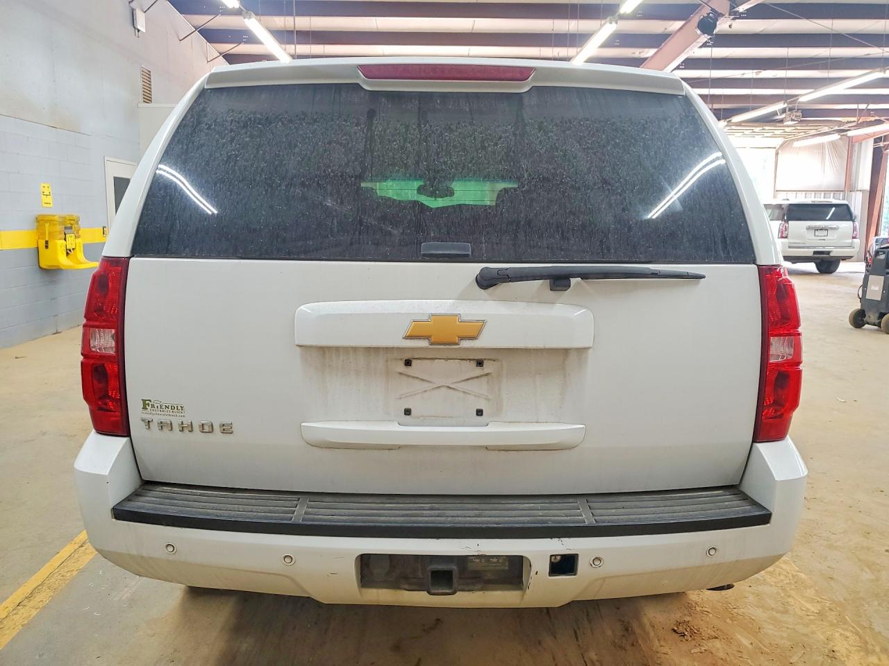 2013 Chevrolet Tahoe C1500 Lt White vin: 1GNSCBE08DR117841