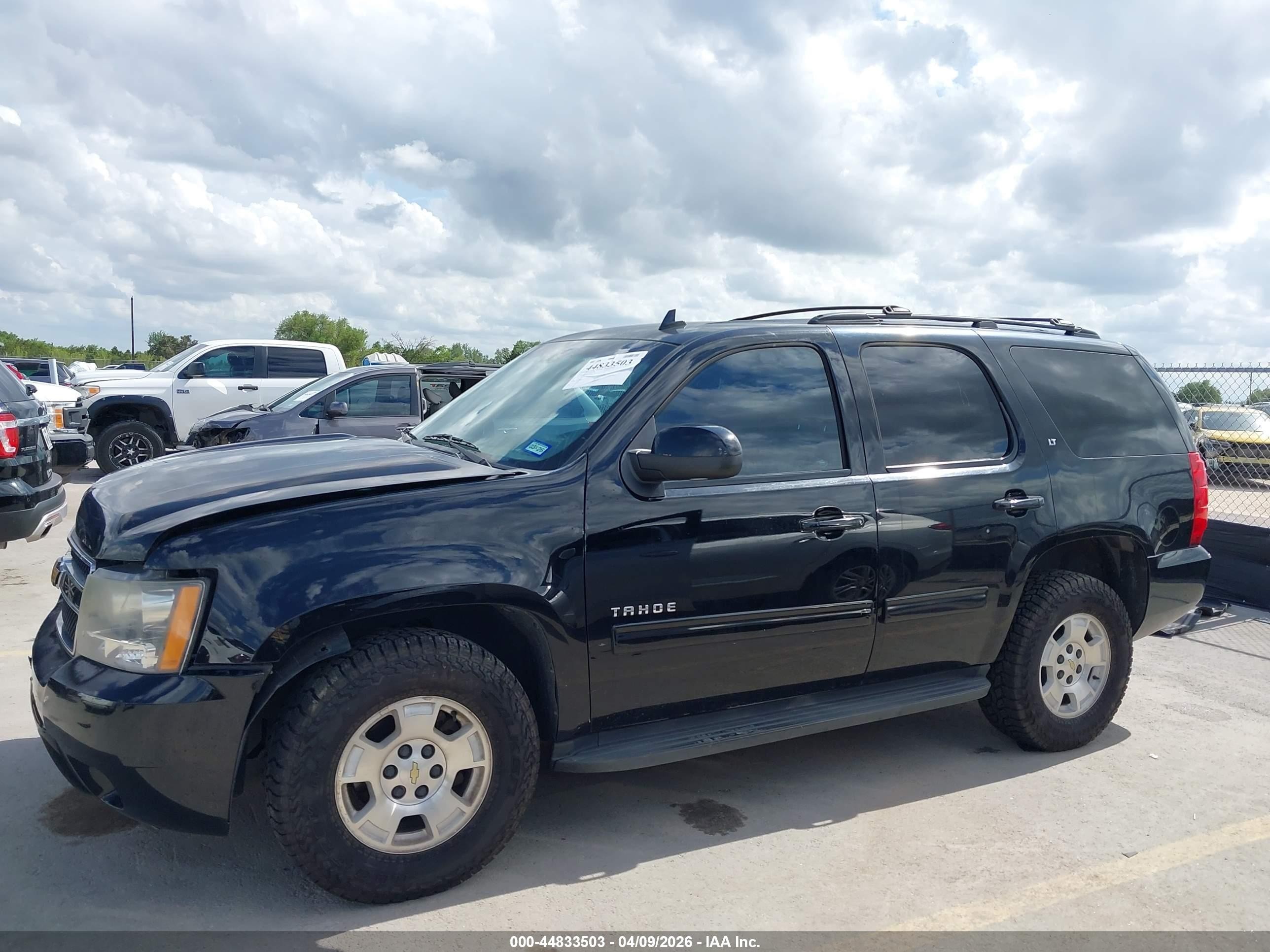 2013 Chevrolet Tahoe Lt Black vin: 1GNSCBE08DR119363