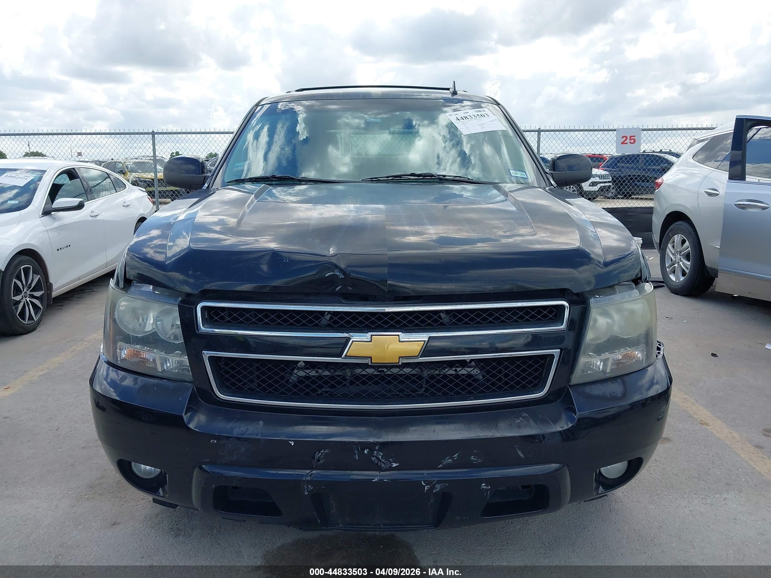 2013 Chevrolet Tahoe Lt Black vin: 1GNSCBE08DR119363