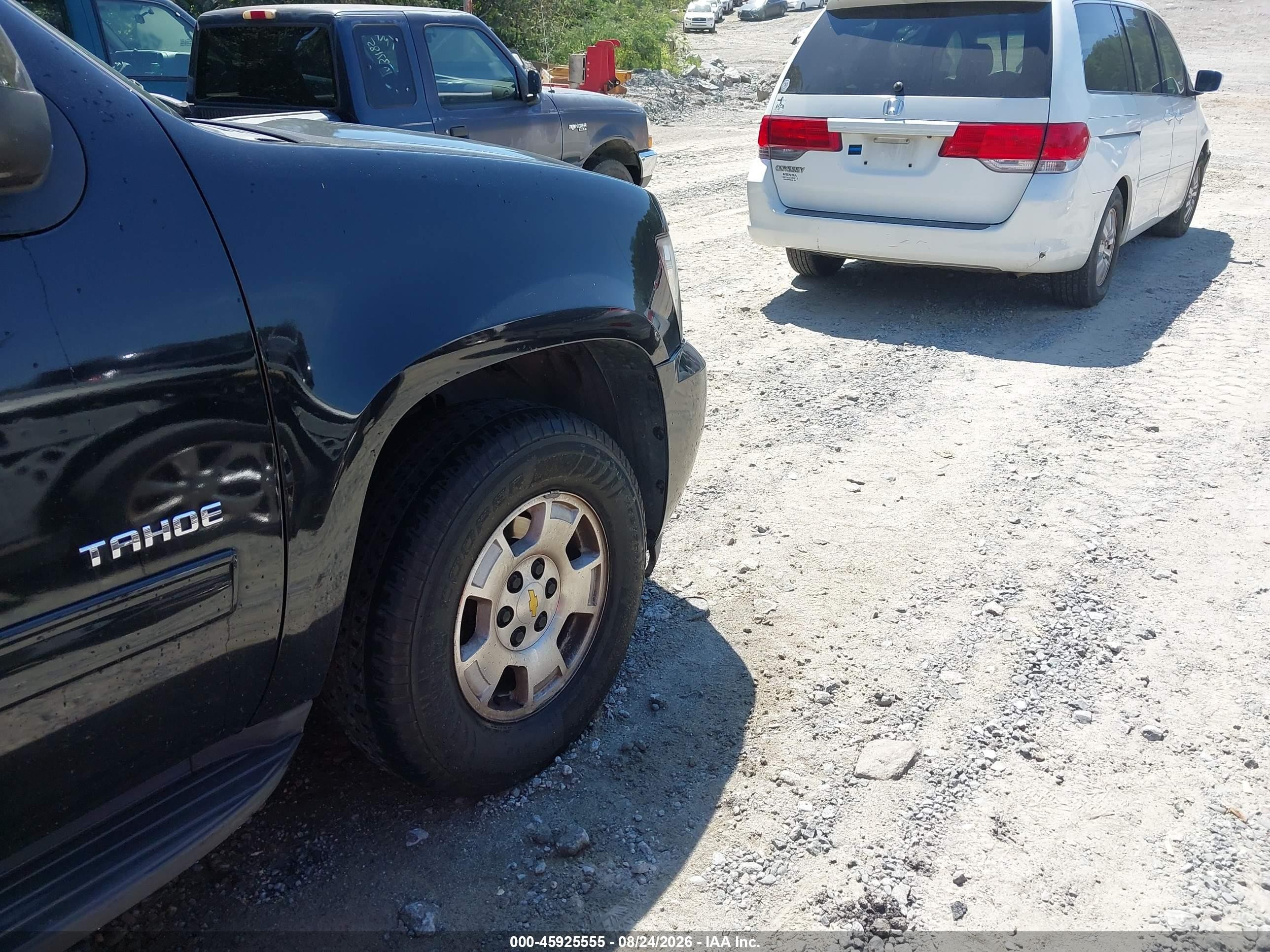 2013 Chevrolet Tahoe Lt Black vin: 1GNSCBE08DR221679