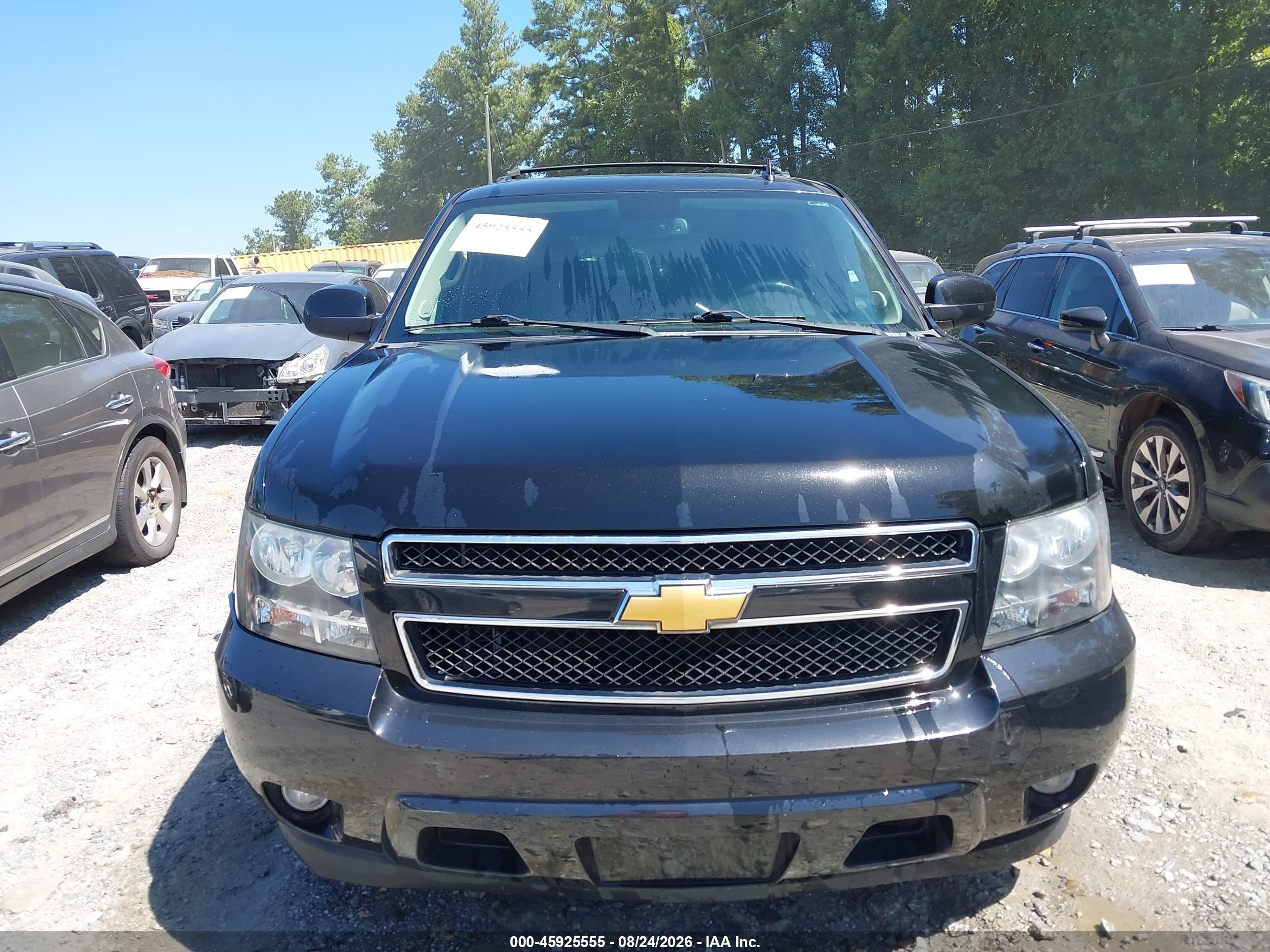 2013 Chevrolet Tahoe Lt Black vin: 1GNSCBE08DR221679