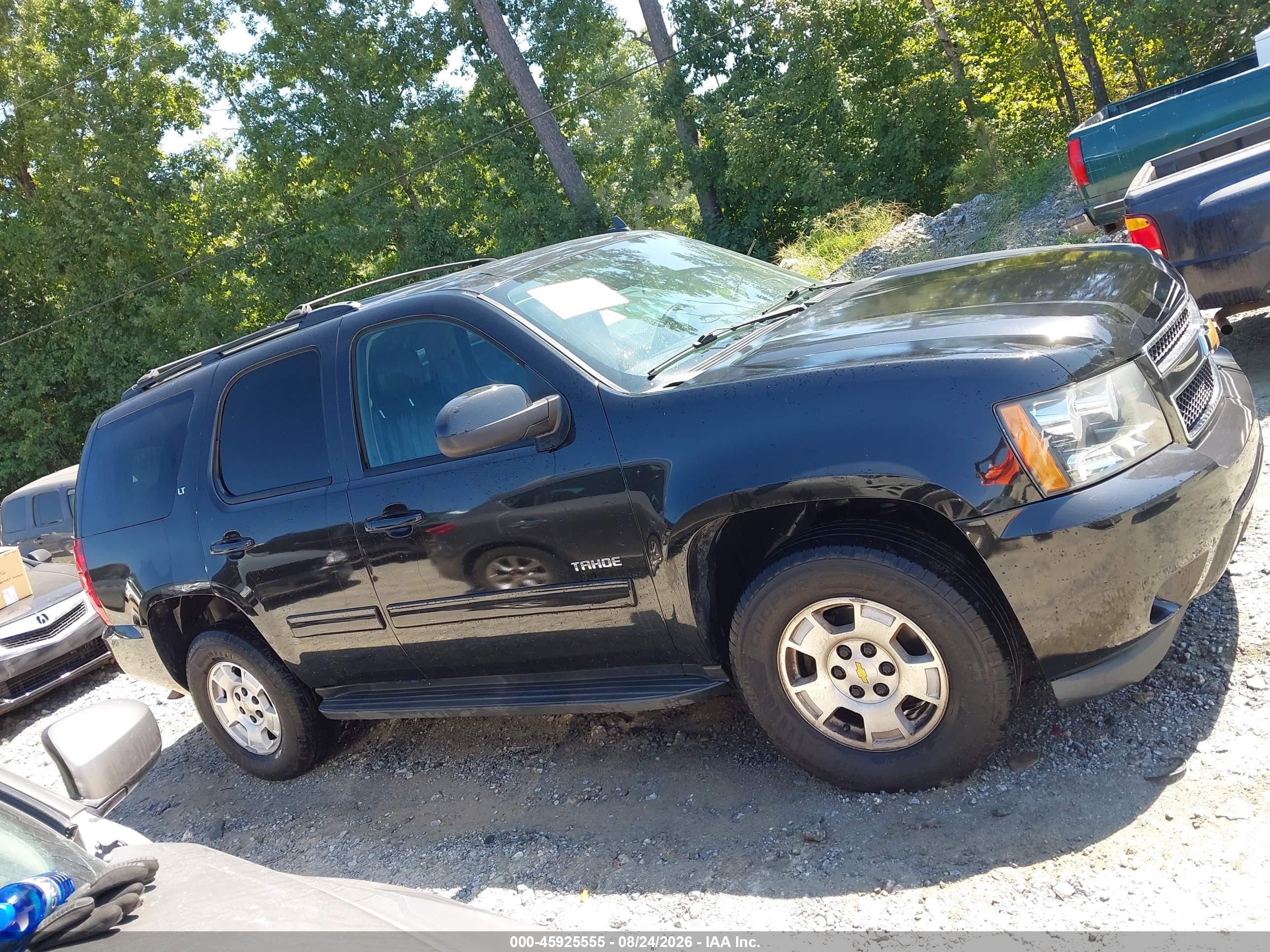 2013 Chevrolet Tahoe Lt Black vin: 1GNSCBE08DR221679