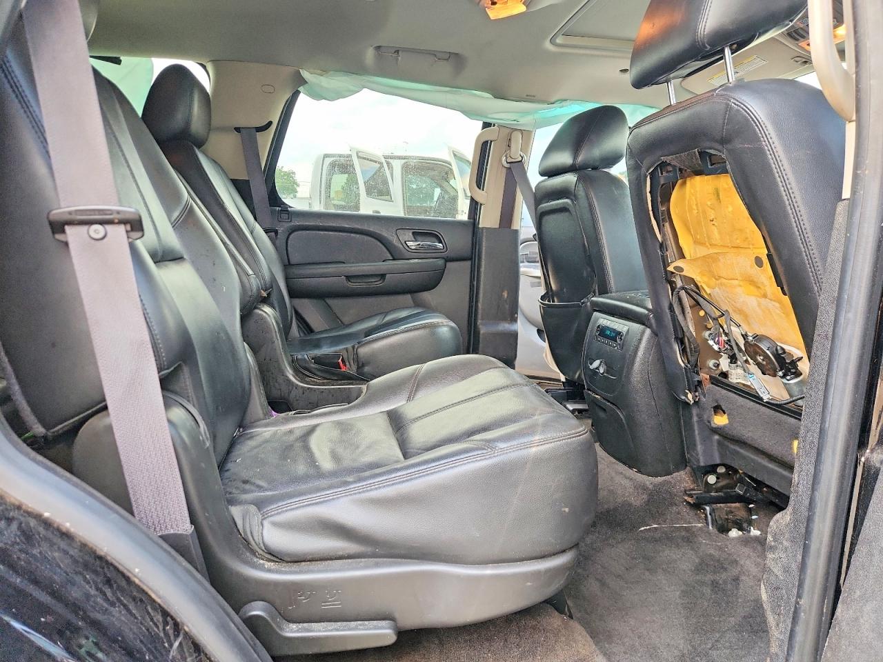 2013 Chevrolet Tahoe C1500 Lt Черный vin: 1GNSCBE08DR363949