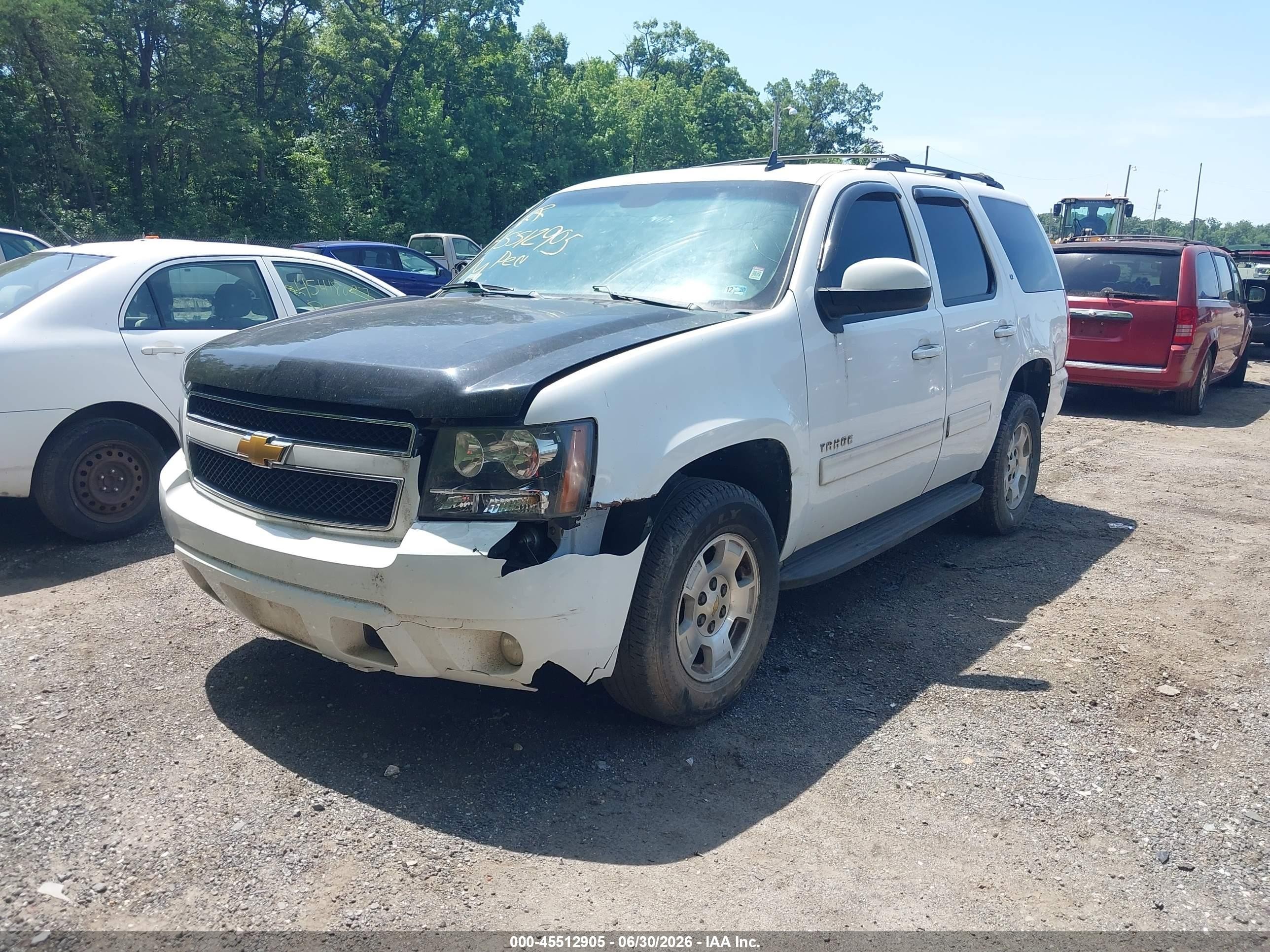 2014 Chevrolet Tahoe Lt White vin: 1GNSCBE08ER204060